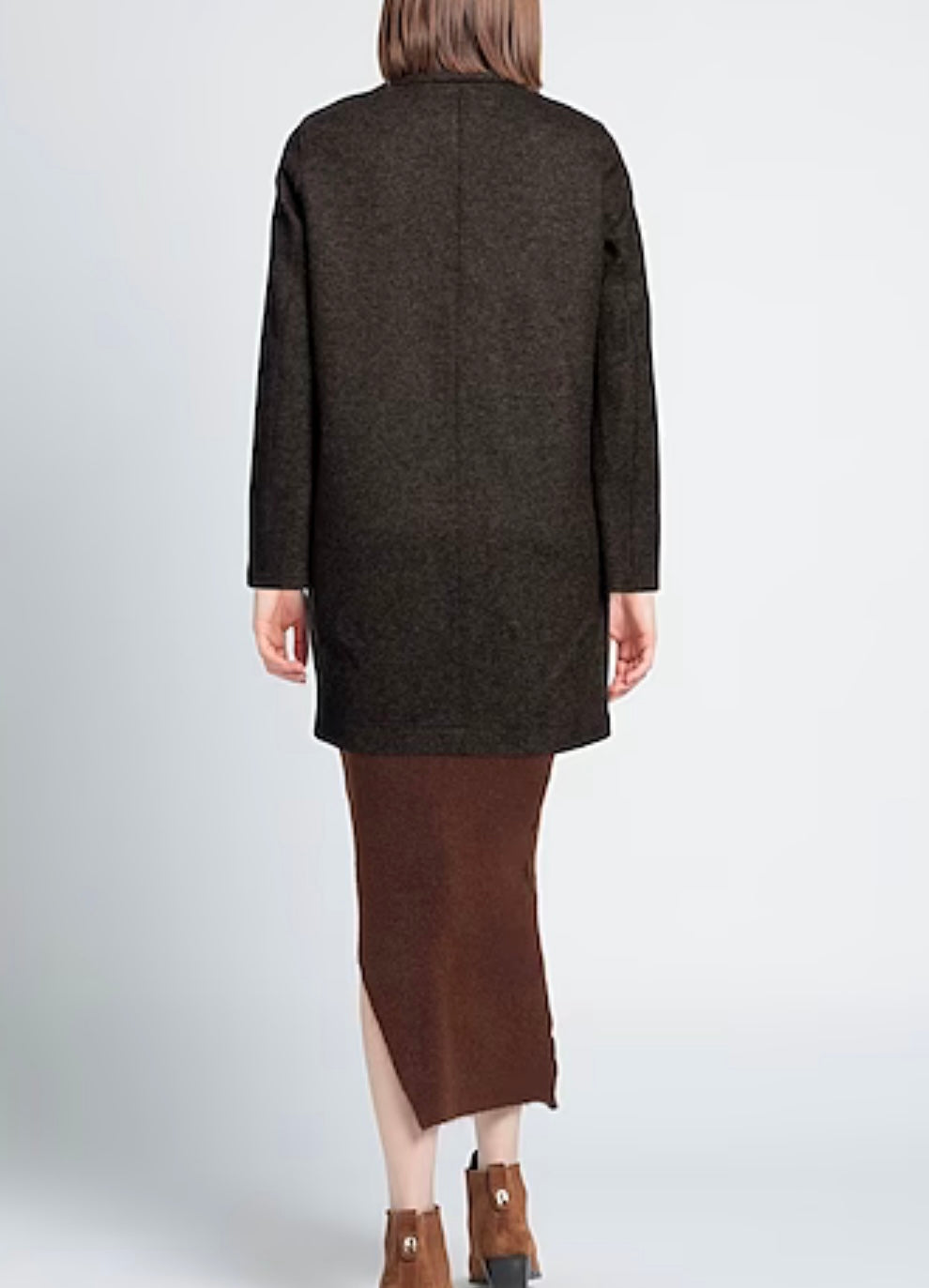 HARRIS WHARF LONDON -
Coat