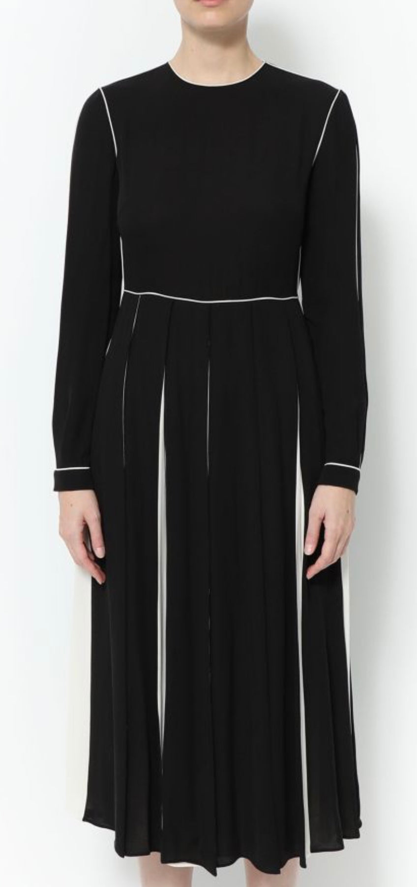 Valentino
Bicolor Pleated Silk Dress