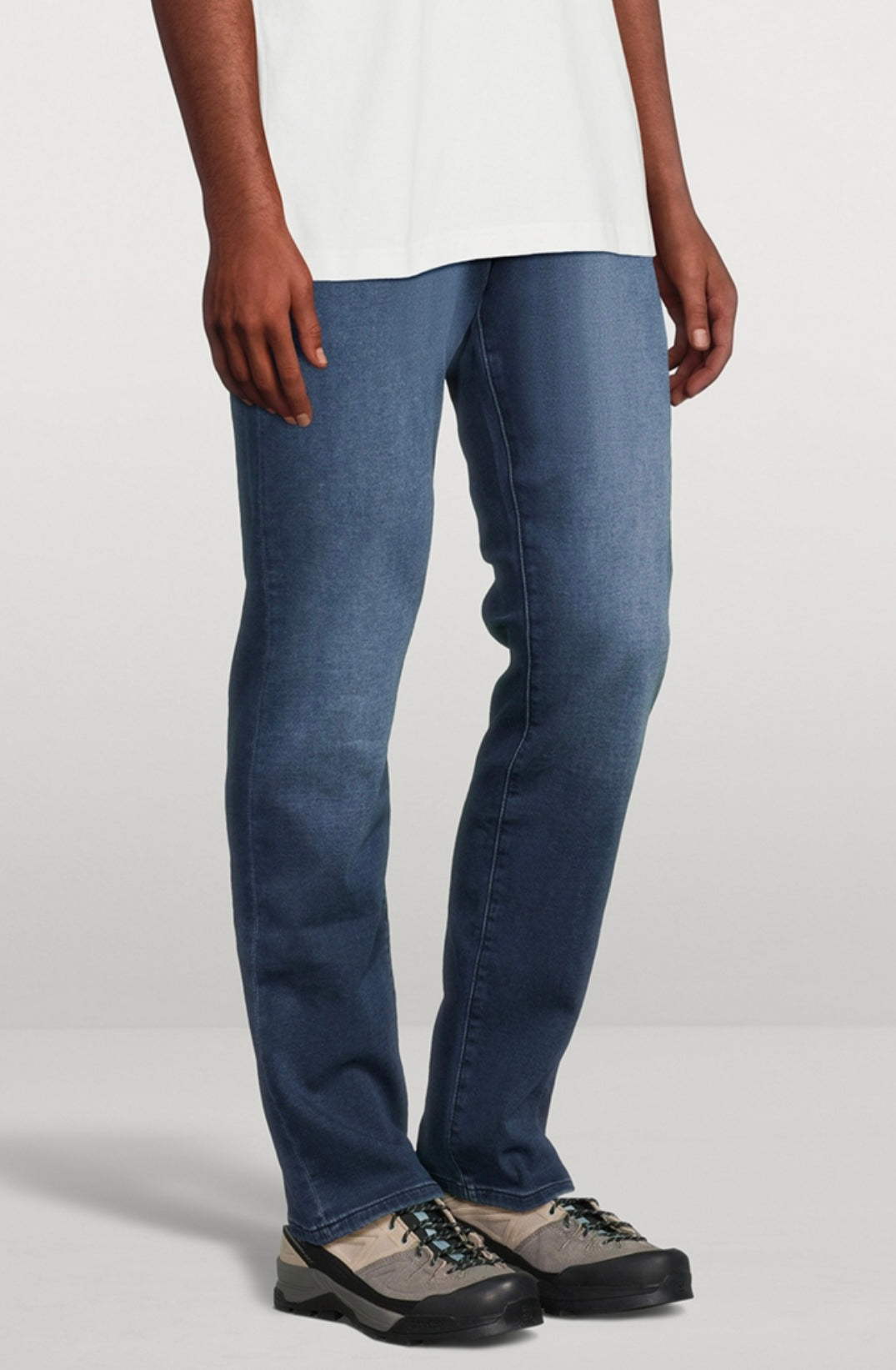 DL1961
Russell Slim Straight-Leg Jeans
