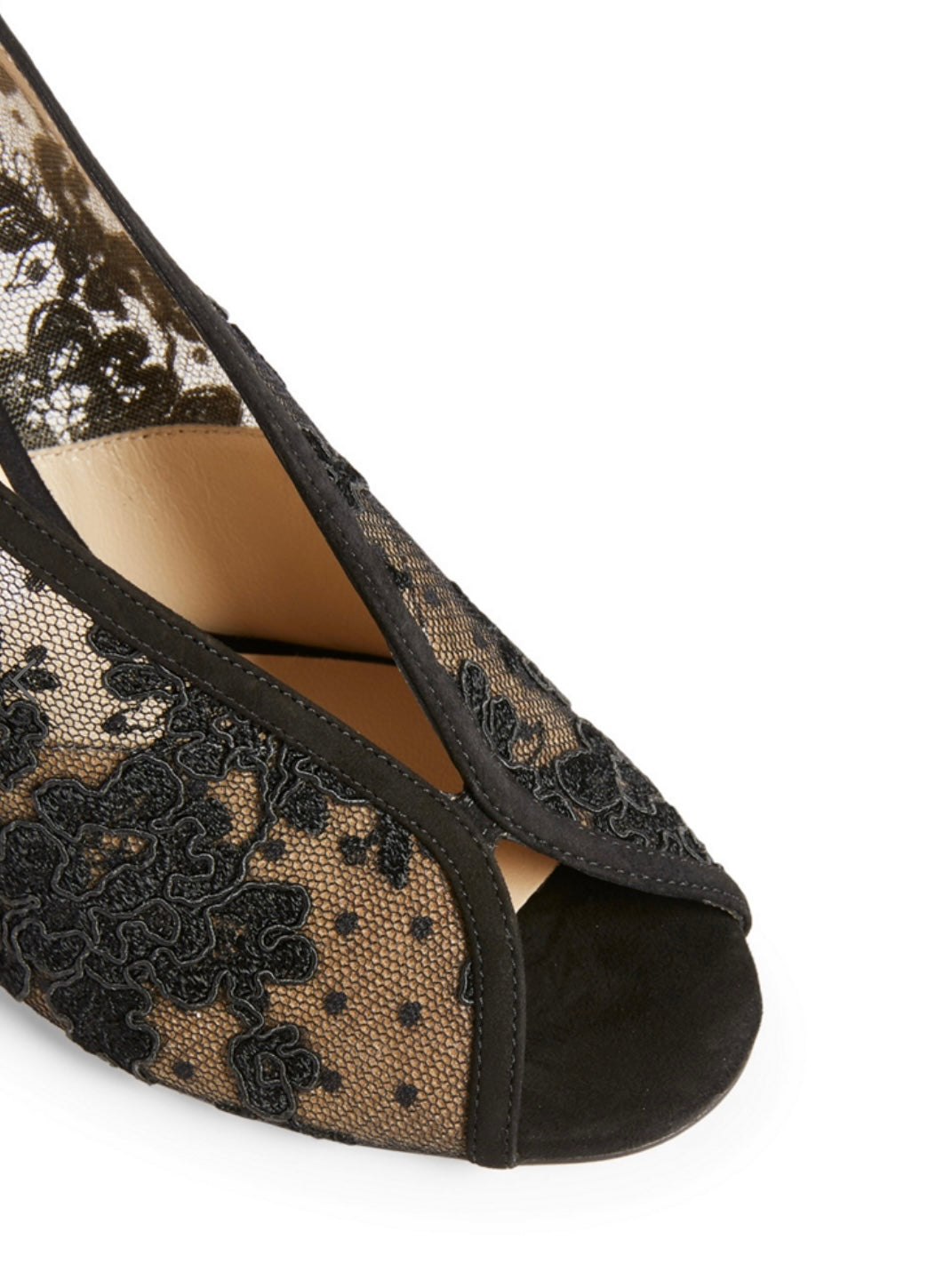 JIMMY CHOO
Shar 85 Floral Lace Pumps