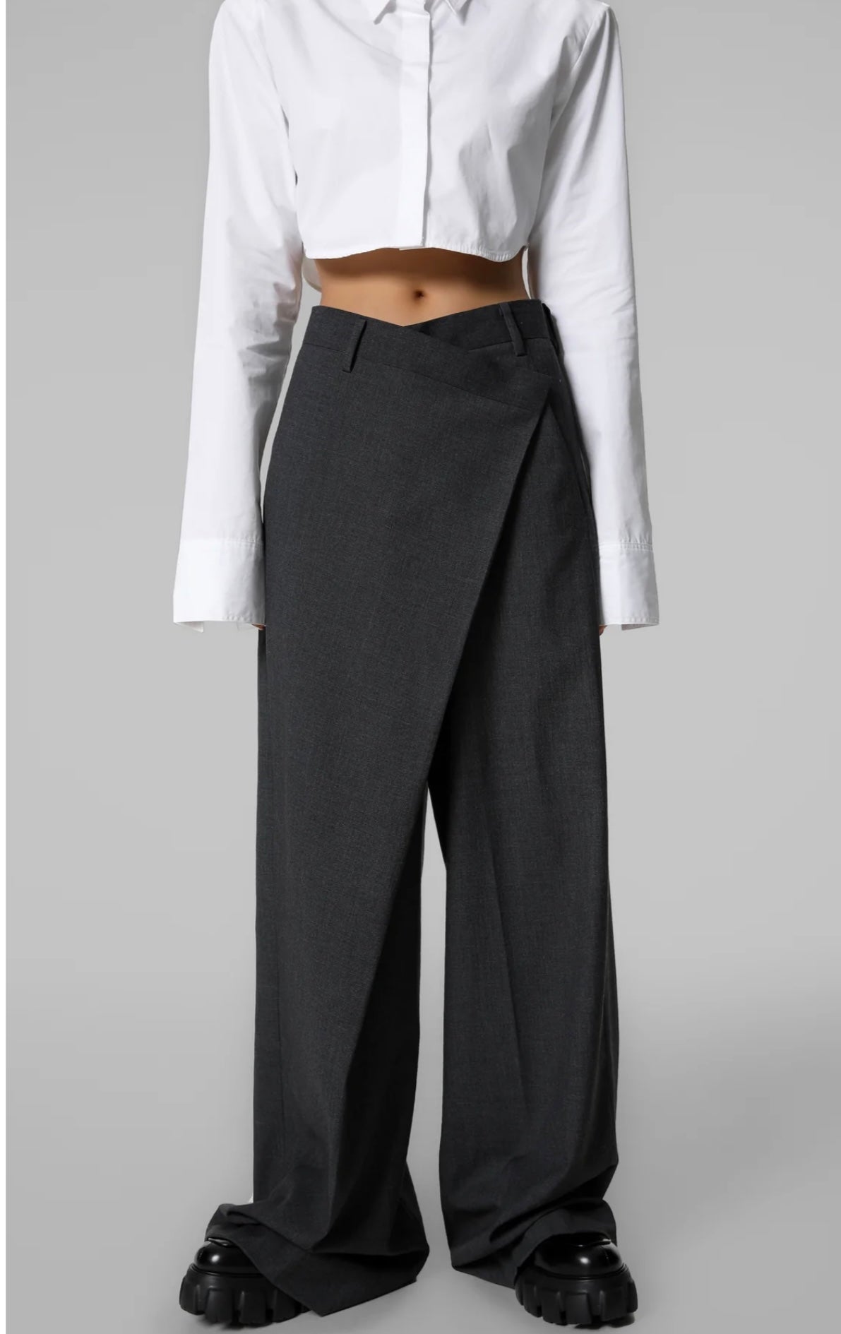 The Frankie Shop - MARJORIE ASYMMETRICAL TROUSERS - CHARCOAL
