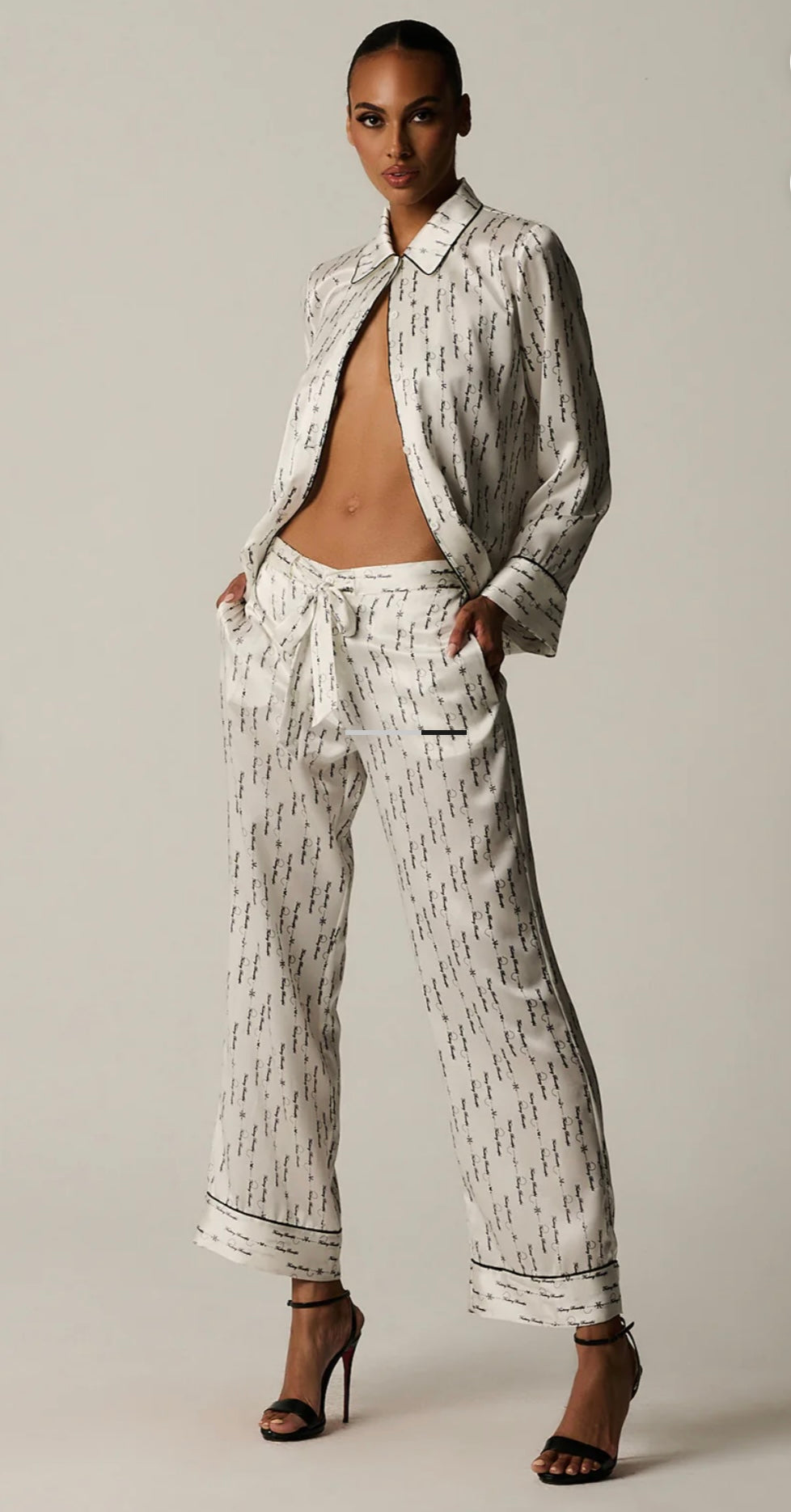 KIKI DE MONTPARNASSE - FUCKING BEAUTIFUL SILK LOUNGE SET