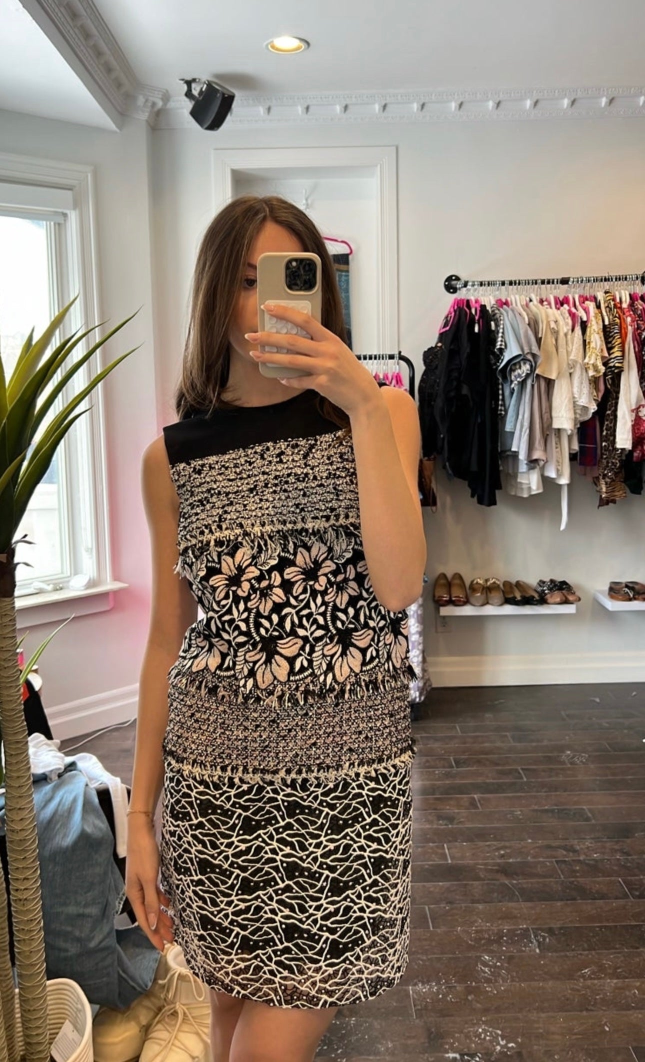 Giambattista Valli Floral-Embroidered Lace Dress