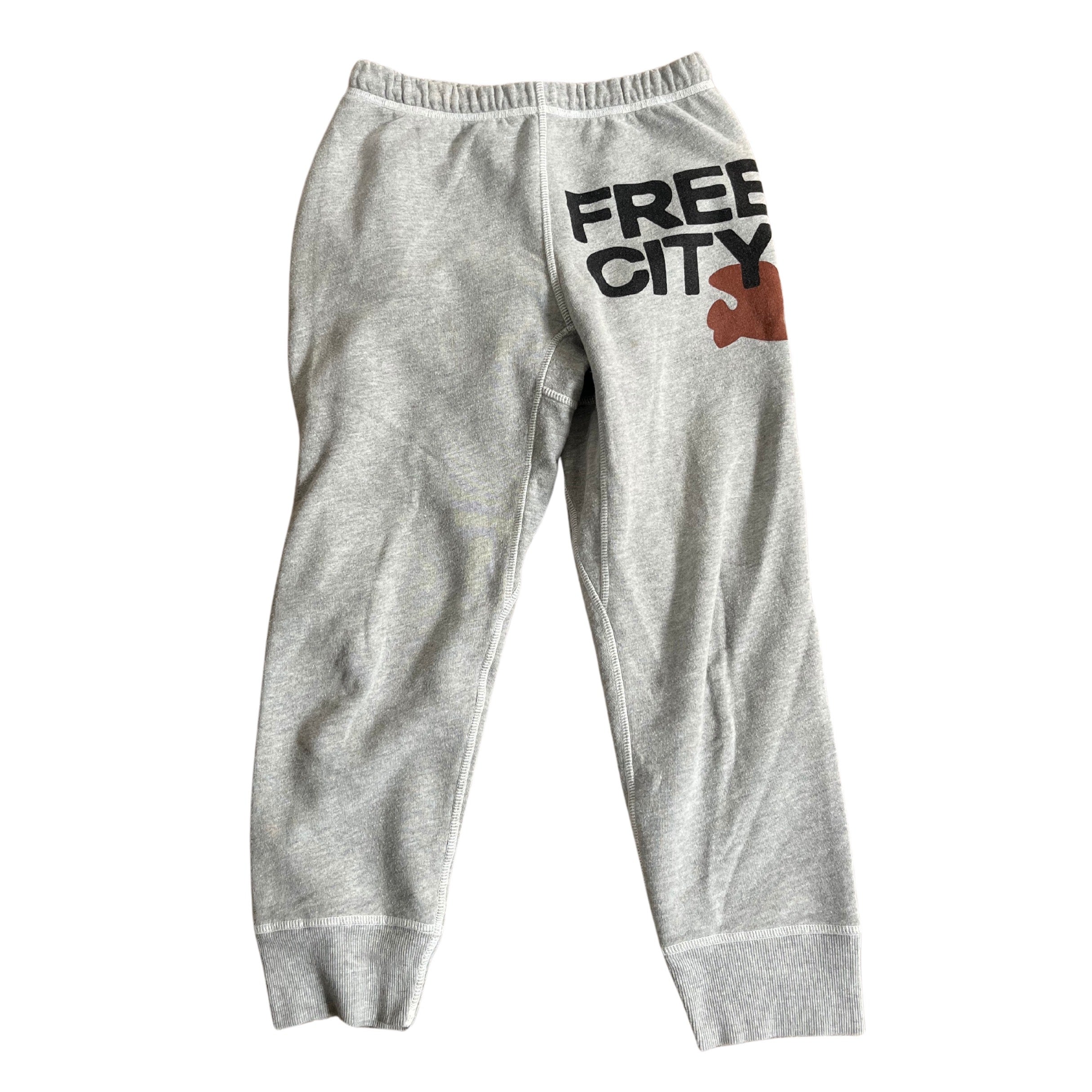 FREE CITY capri sweats