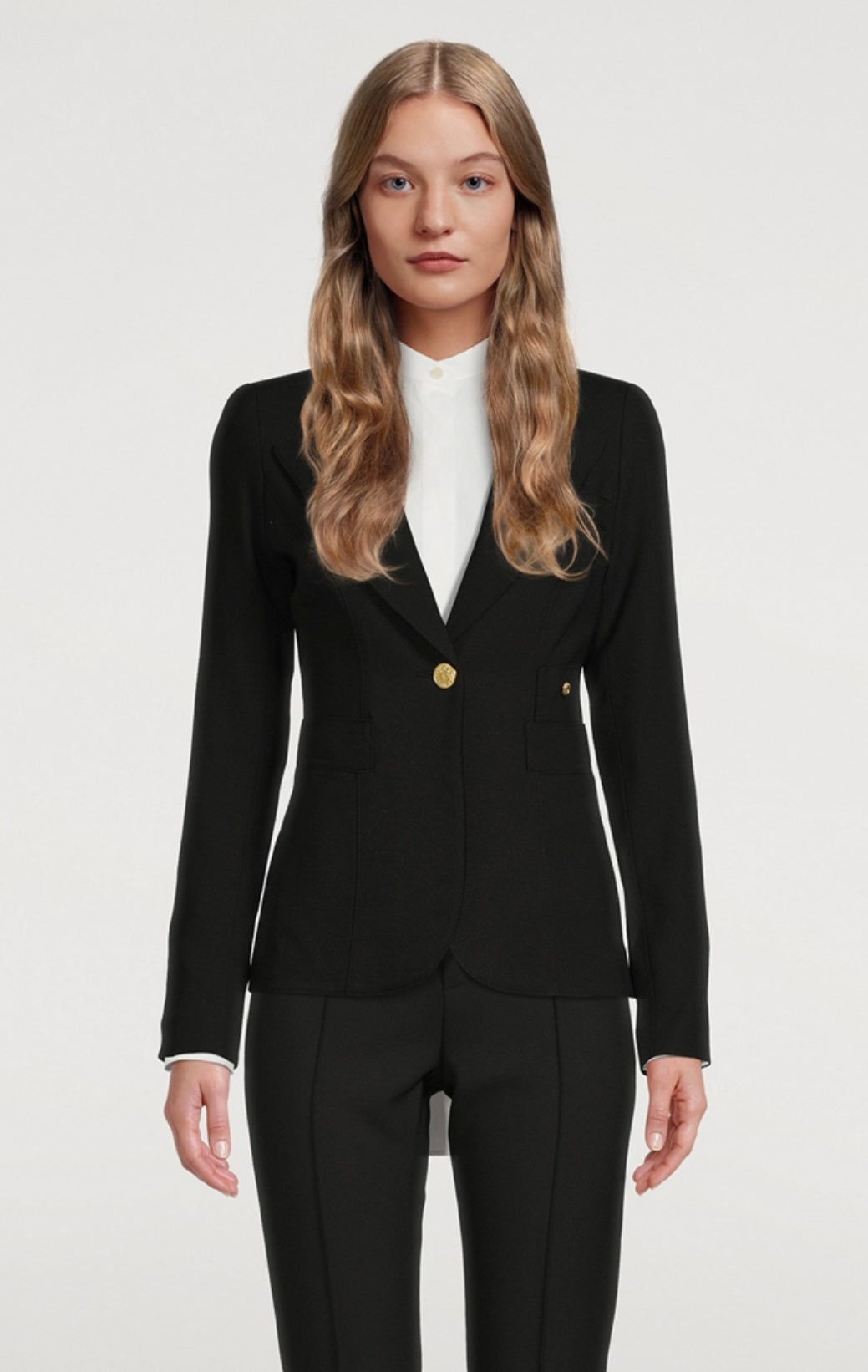 SMYTHE
Duchess Wool Blazer