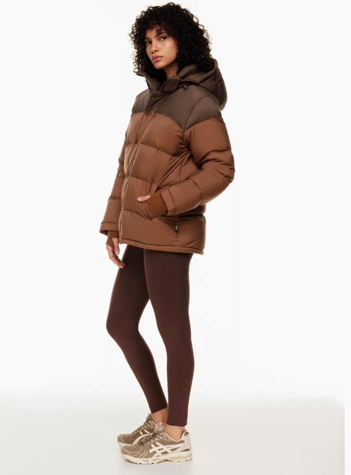 Super World
THE SUPER PUFF
Color: COFFEE BN/ COGNAC