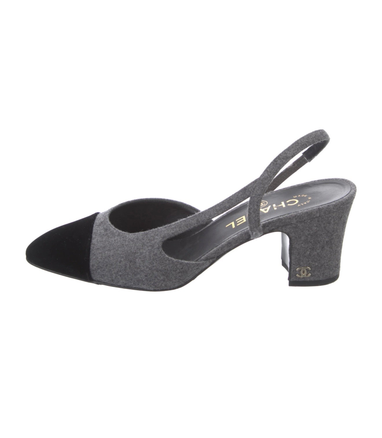 Pre-Loved Chanel™
INTERLOCKING CC LOGO WOOL SLINGBACK PUMPS