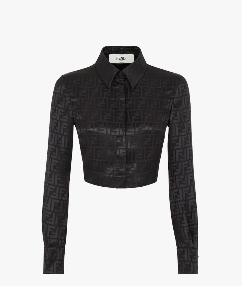FENDI - Shirt
Black silk shirt