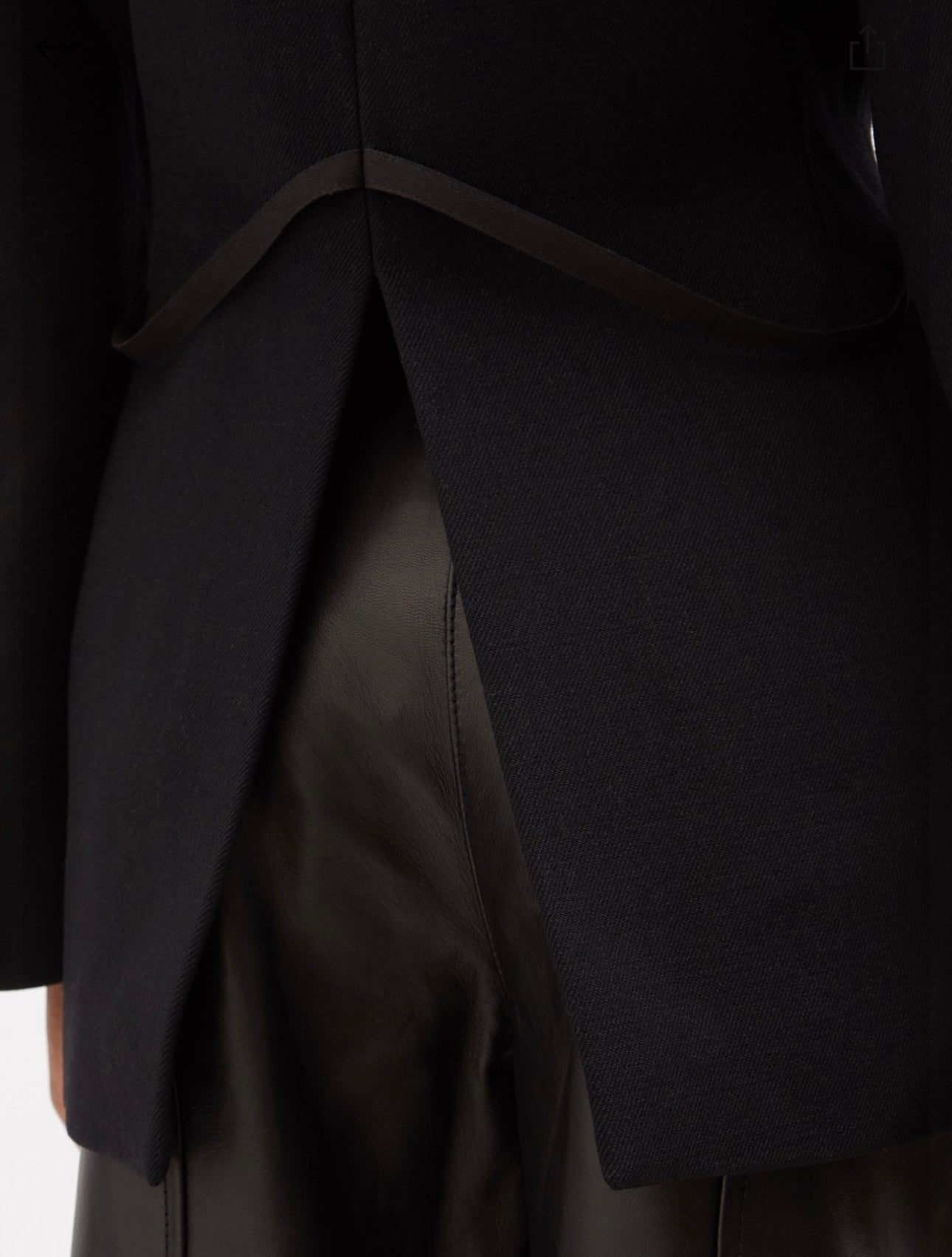 Jacquemus
Women's Black Soco Belted Wool-twill Blazer