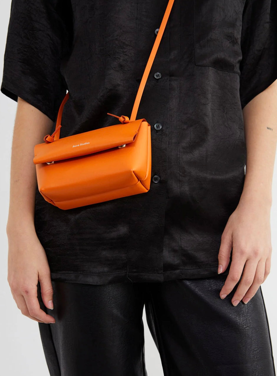 ACNE STUDIOS
Mini Alexandria Bag