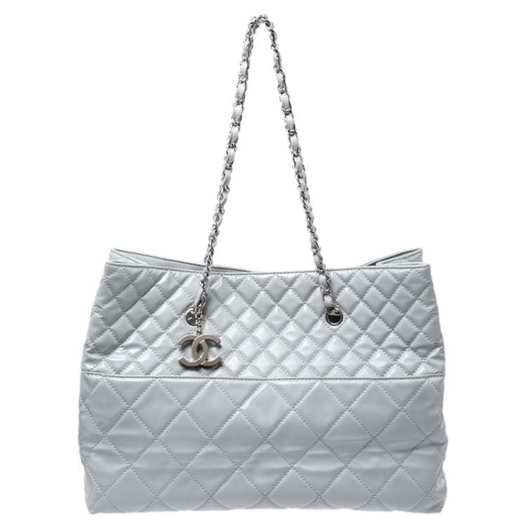 CHANEL patent leather in the business tote bag