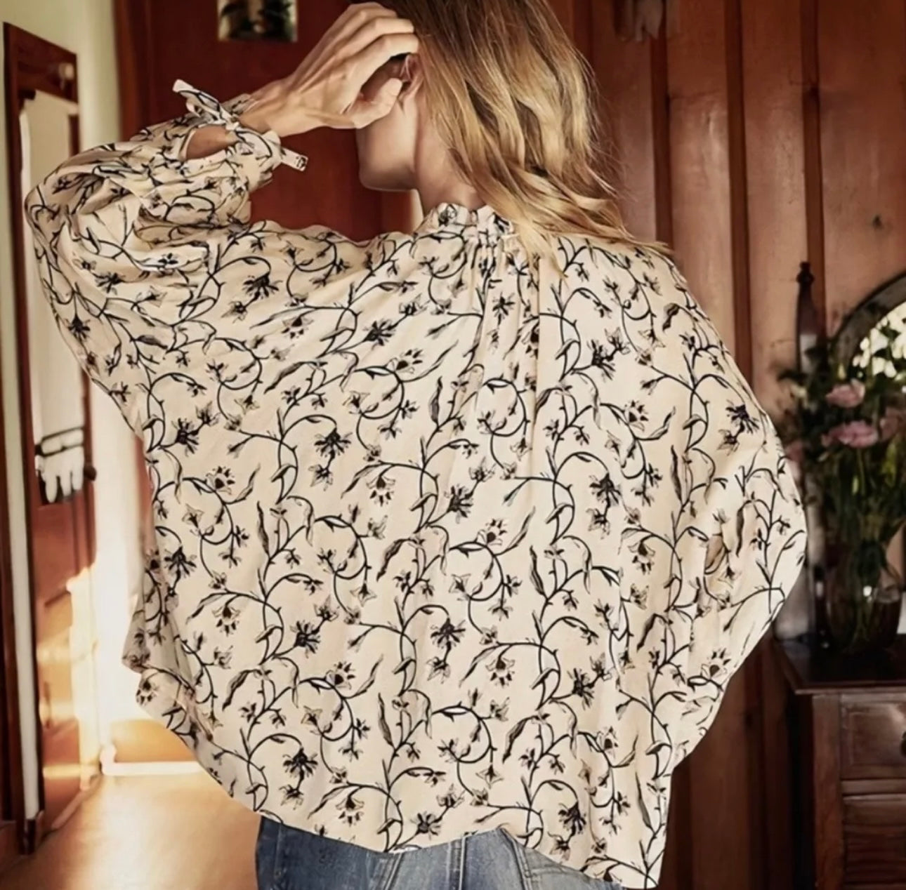 Doen - Baltic Top in Crème Scroll Print