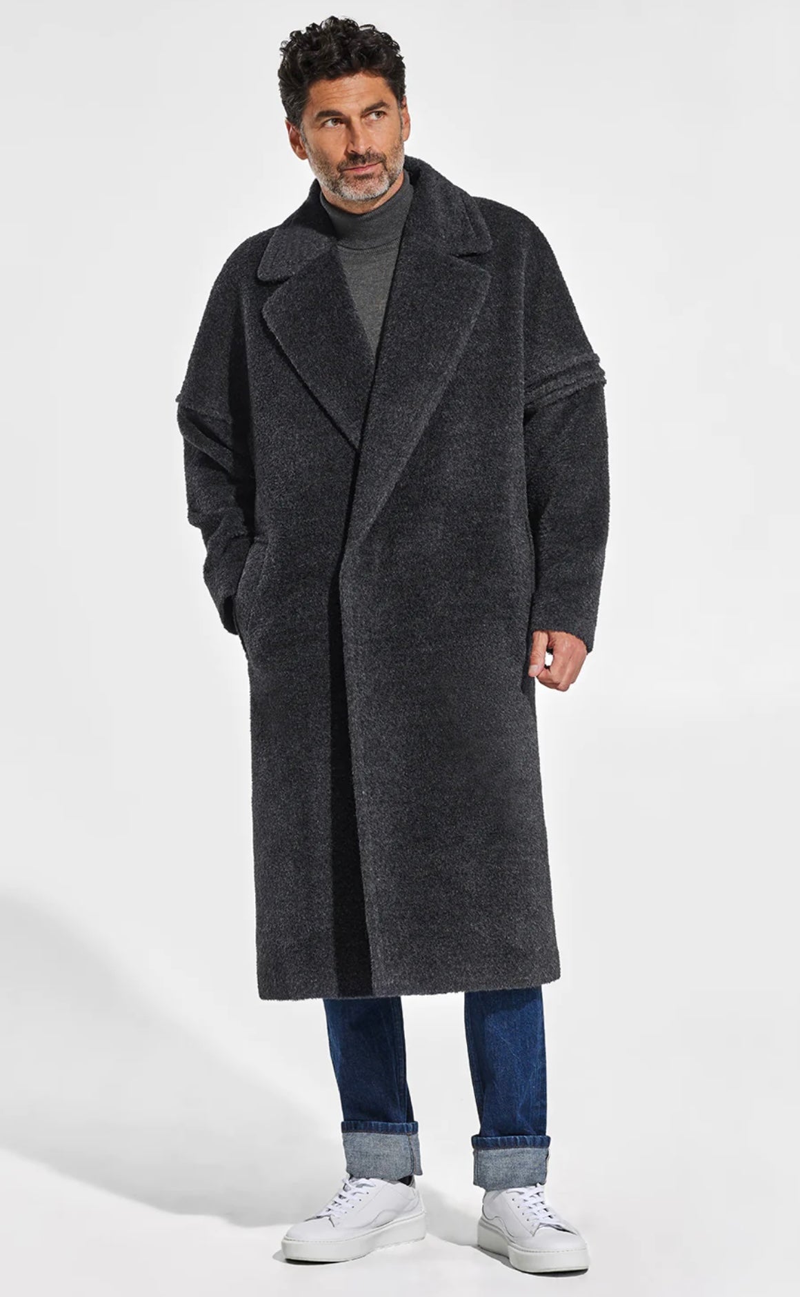 SENTALER - MEN’S TECHNICAL BOUCLÉ ALPACA ROBE COAT
Technical Bouclé Alpaca