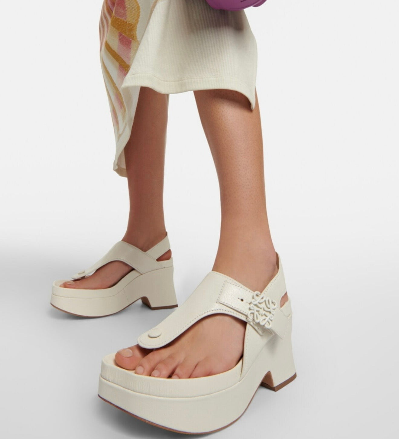 Loewe Ease leather platform thong sandals