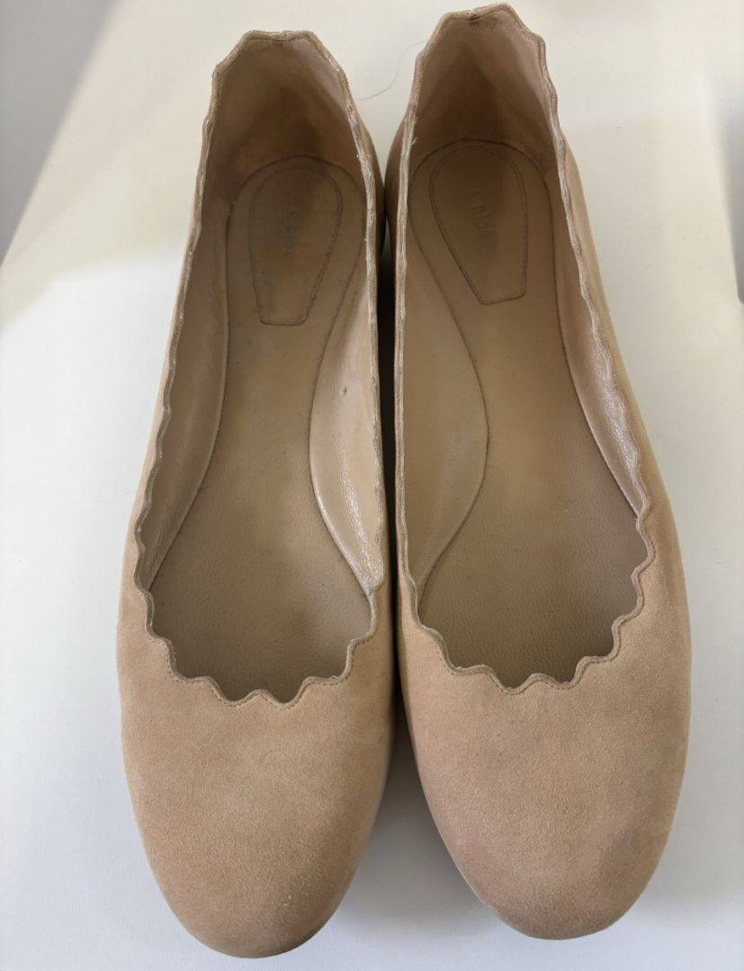 CHLOE Scalloped Suede Flats