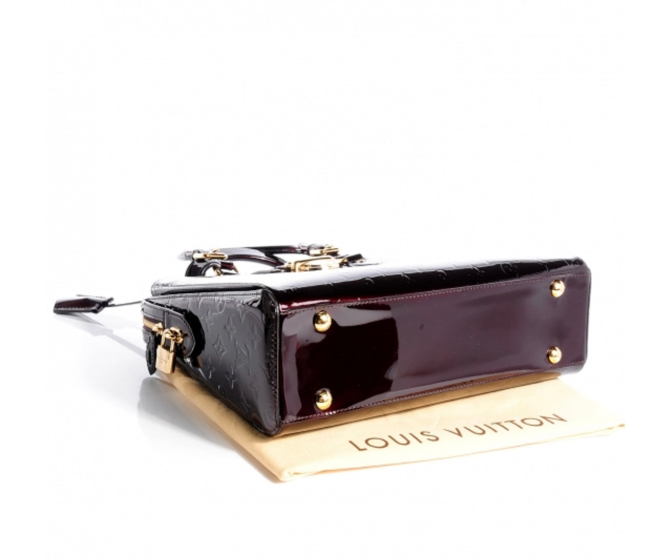 LOUIS VUITTON
Vernis Melrose Avenue Amarante