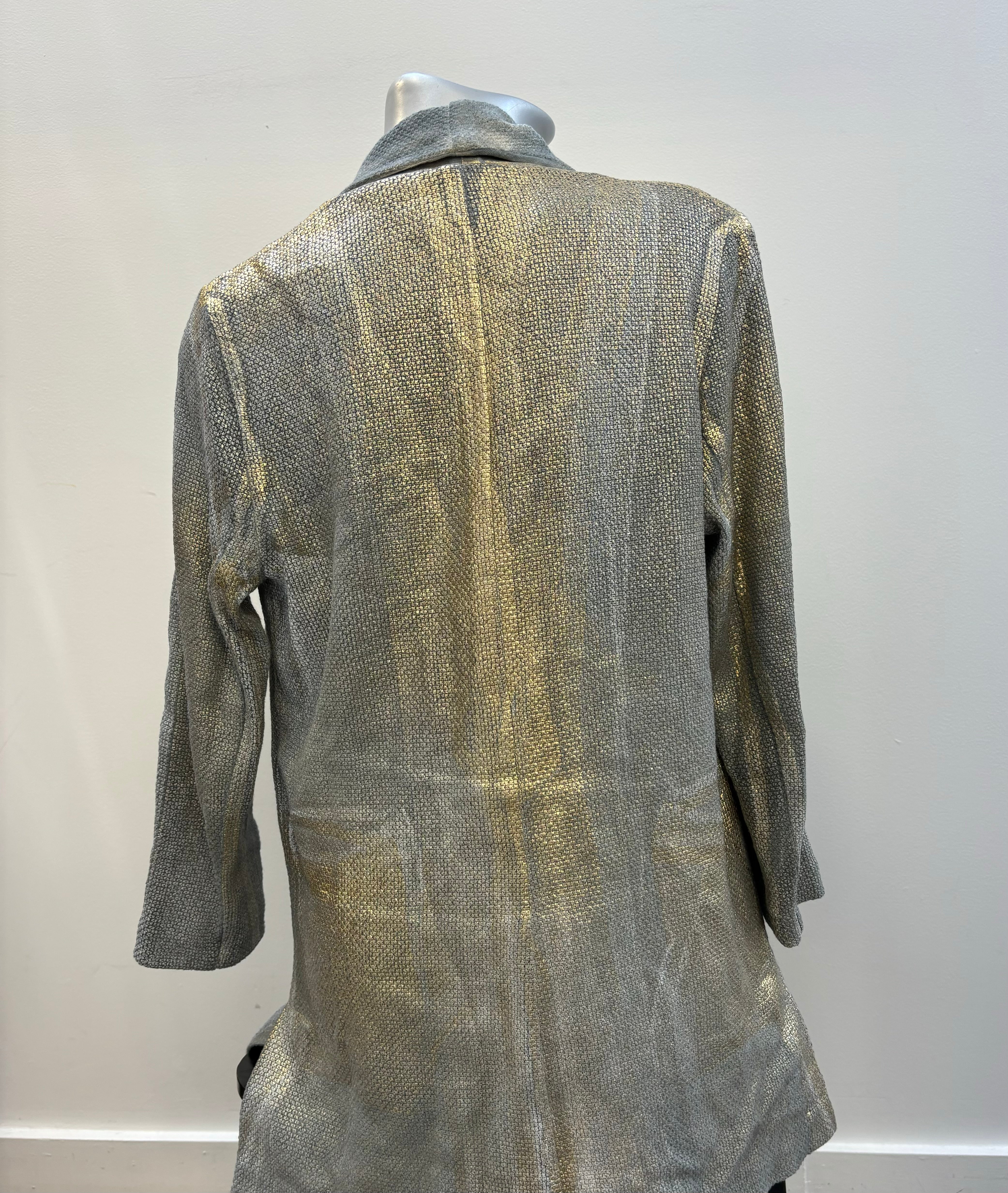 AVANT TOI light blue cardigan/blazer with gold and silver