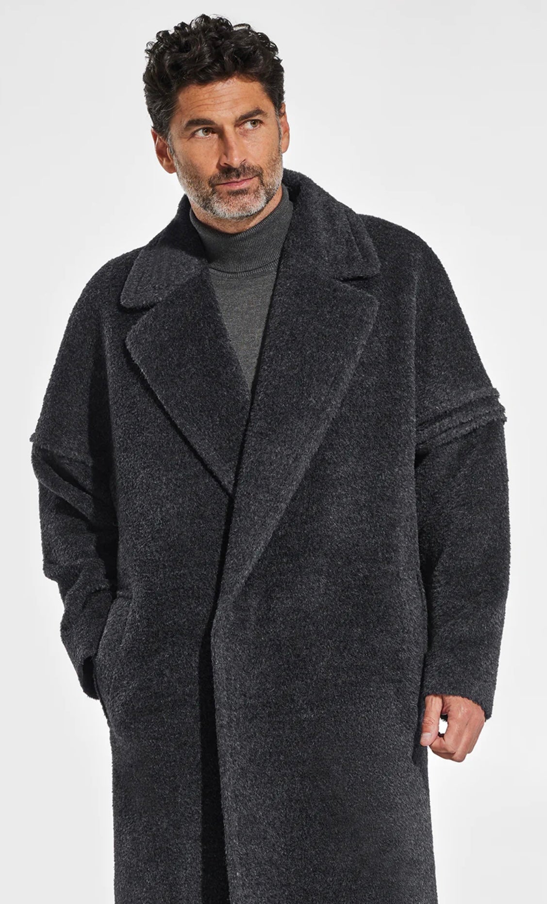 SENTALER - MEN’S TECHNICAL BOUCLÉ ALPACA ROBE COAT
Technical Bouclé Alpaca