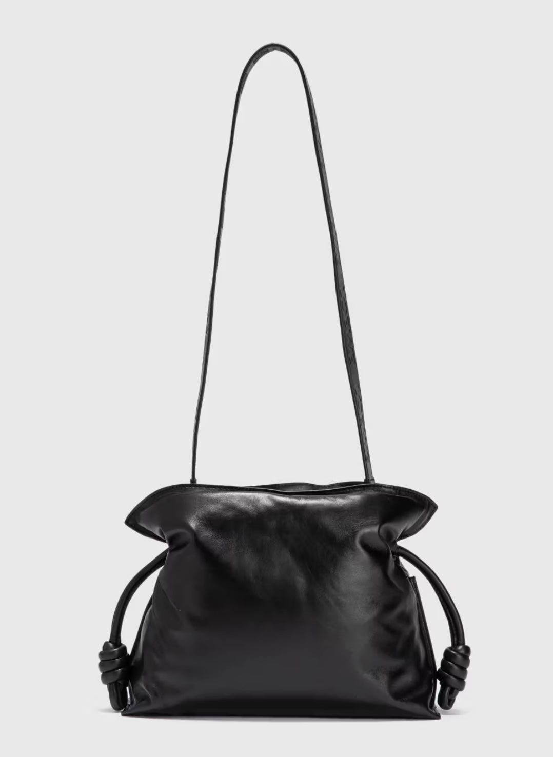 PRELOVED LOEWE -
PUFFER FLAMENCO CLUTCH