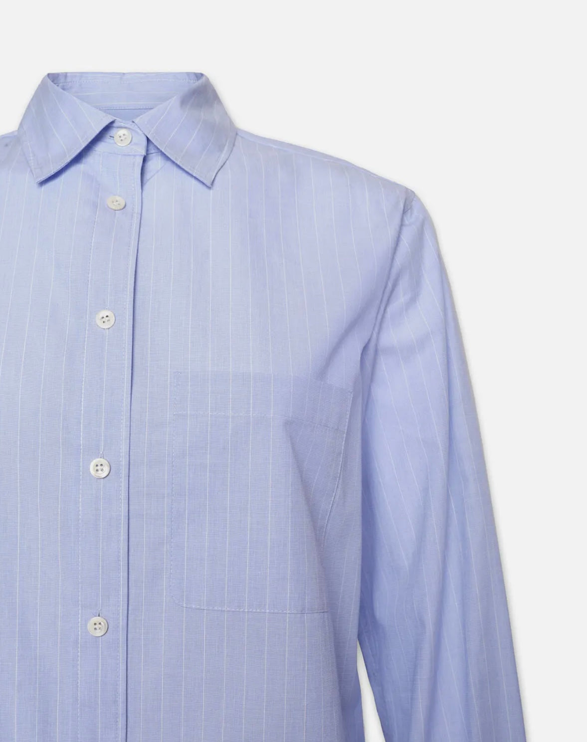 FRAME - The Borrowed Pocket Shirt
in Chambray Blue