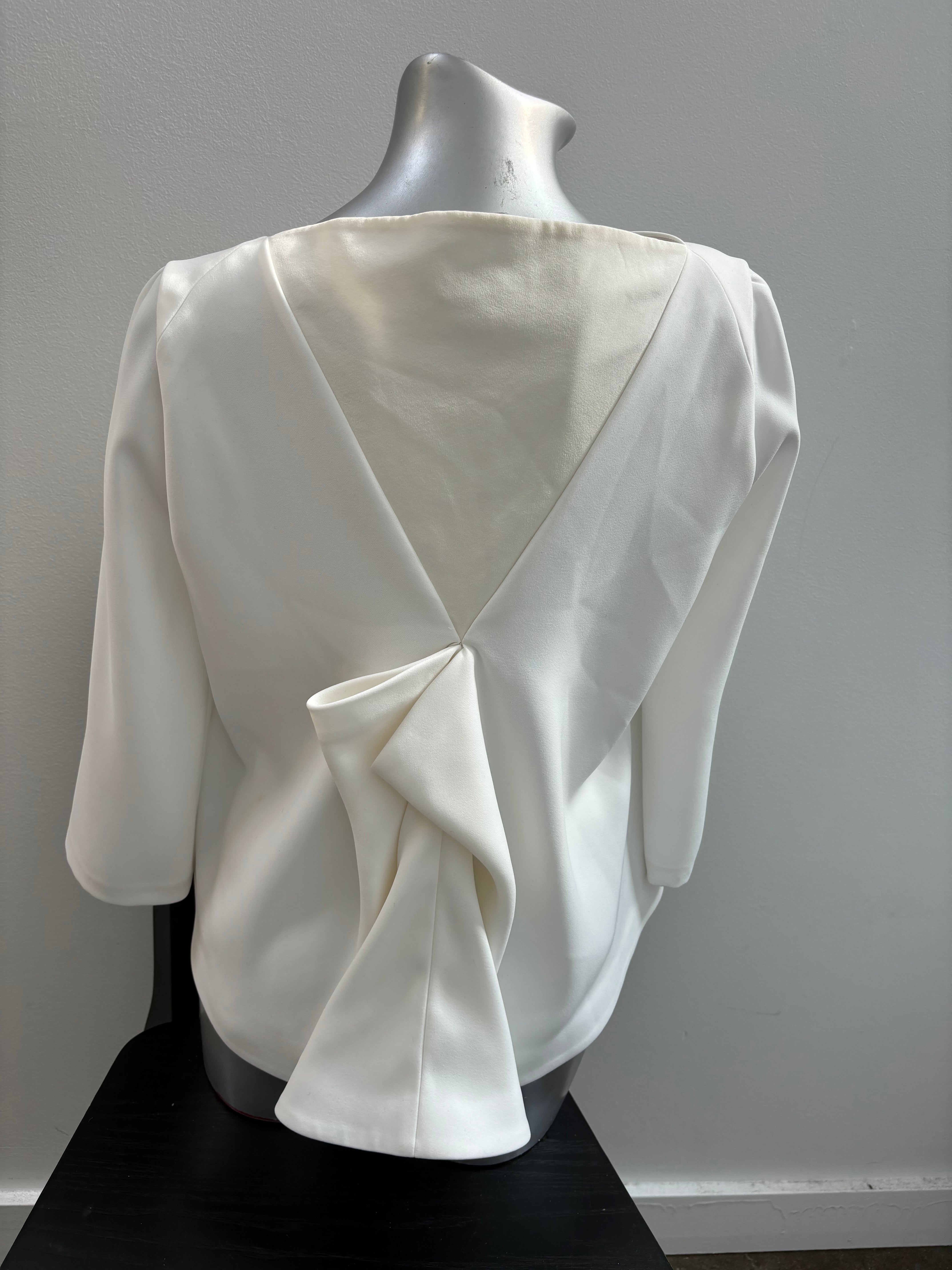 BALENCIAGA white top with bow on back