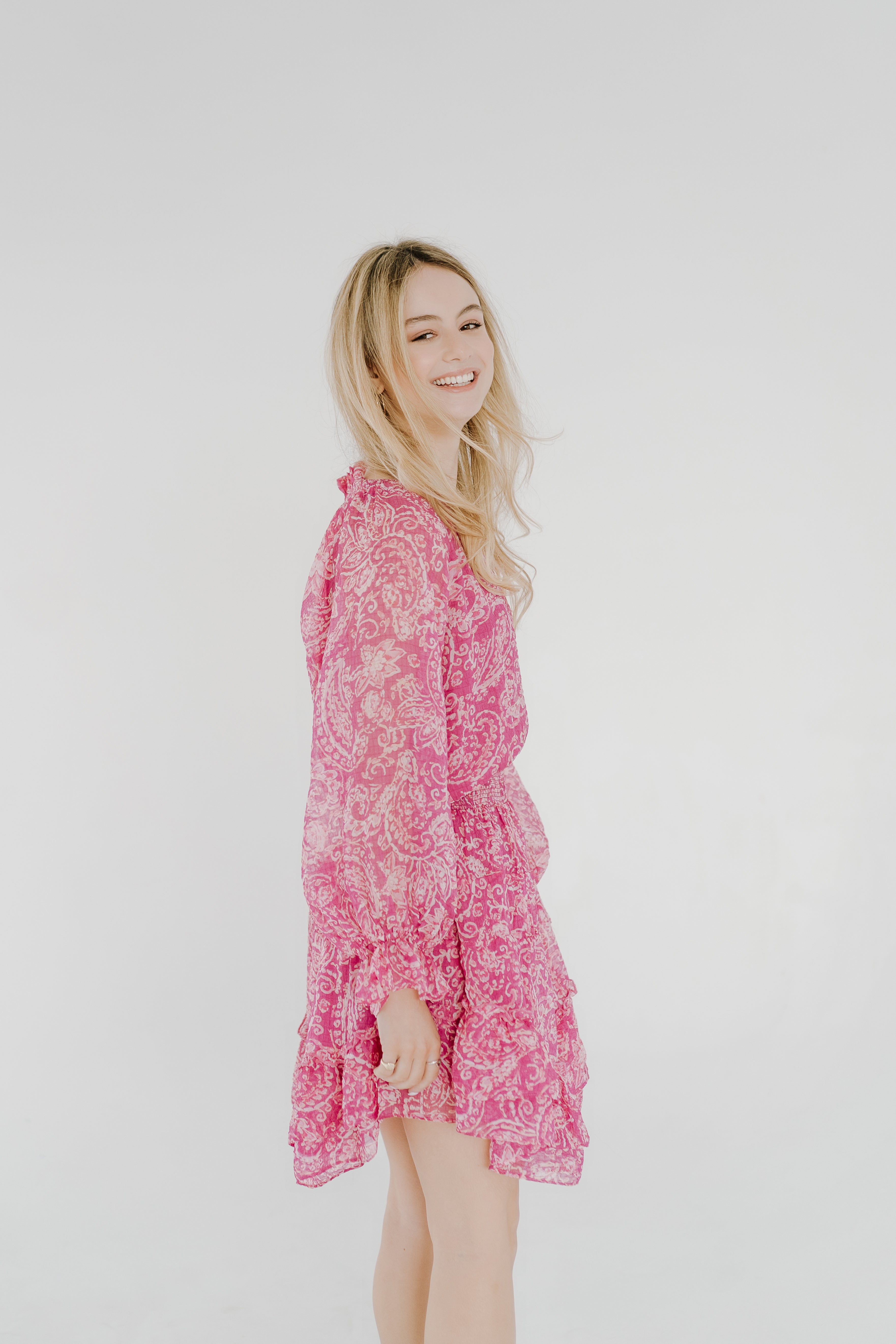 AVERY RAYNE pink paisley dress