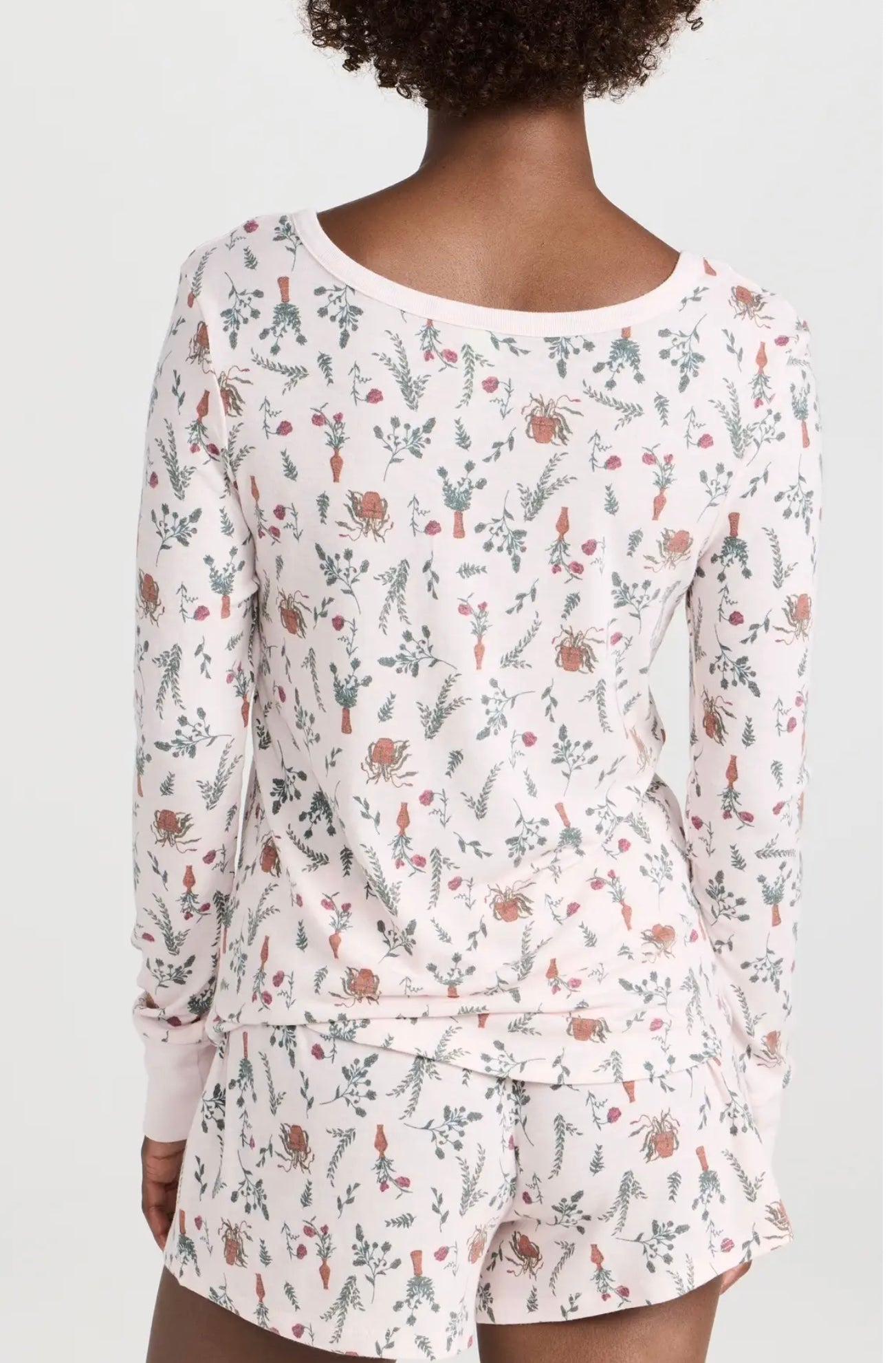 Honeydew Intimates
Star Seeker Short Lounge Set