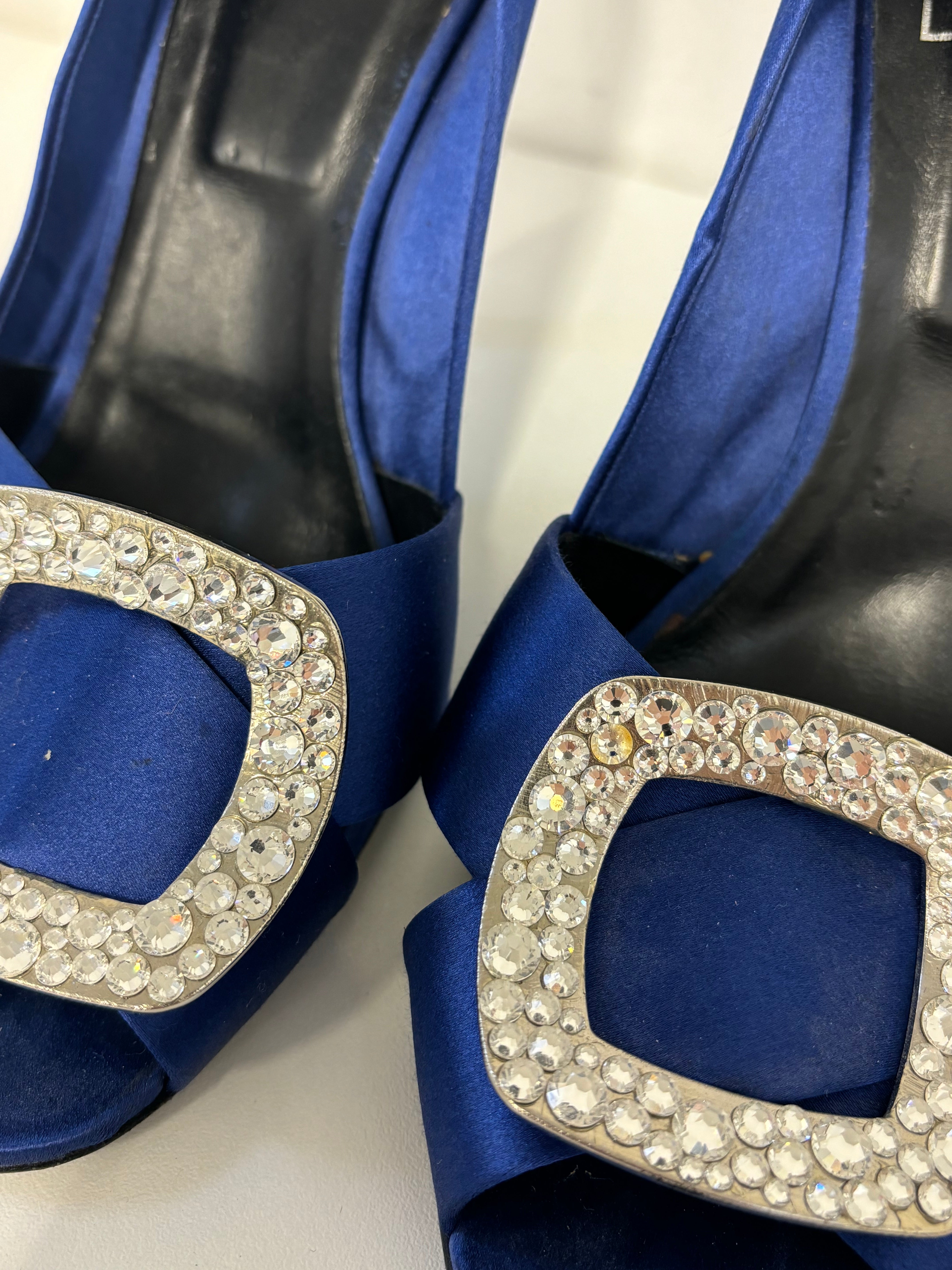ROGER VIVIER blue satin open toe pump with crystal detail on front