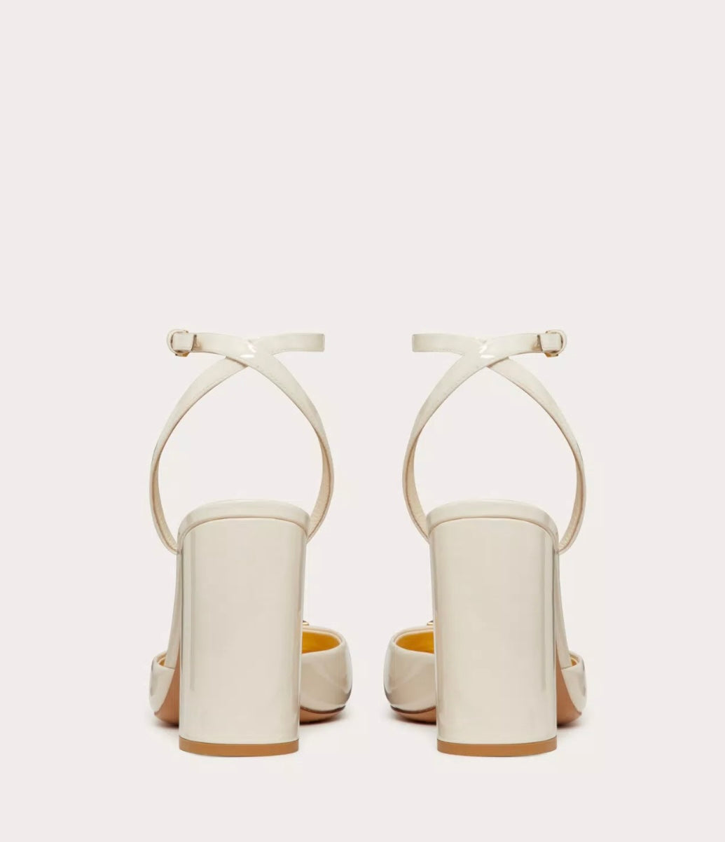 Valentino - ONE STUD PUMP IN PATENT LEATHER 90MM