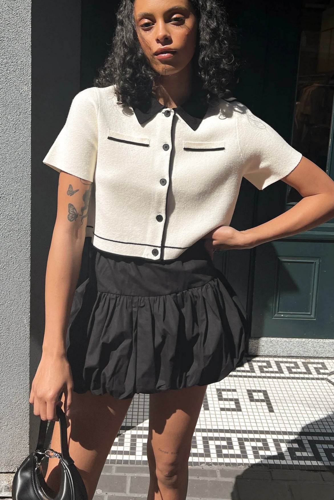 OAK + FORT - CROPPED KNIT CONTRAST TRIM TOP