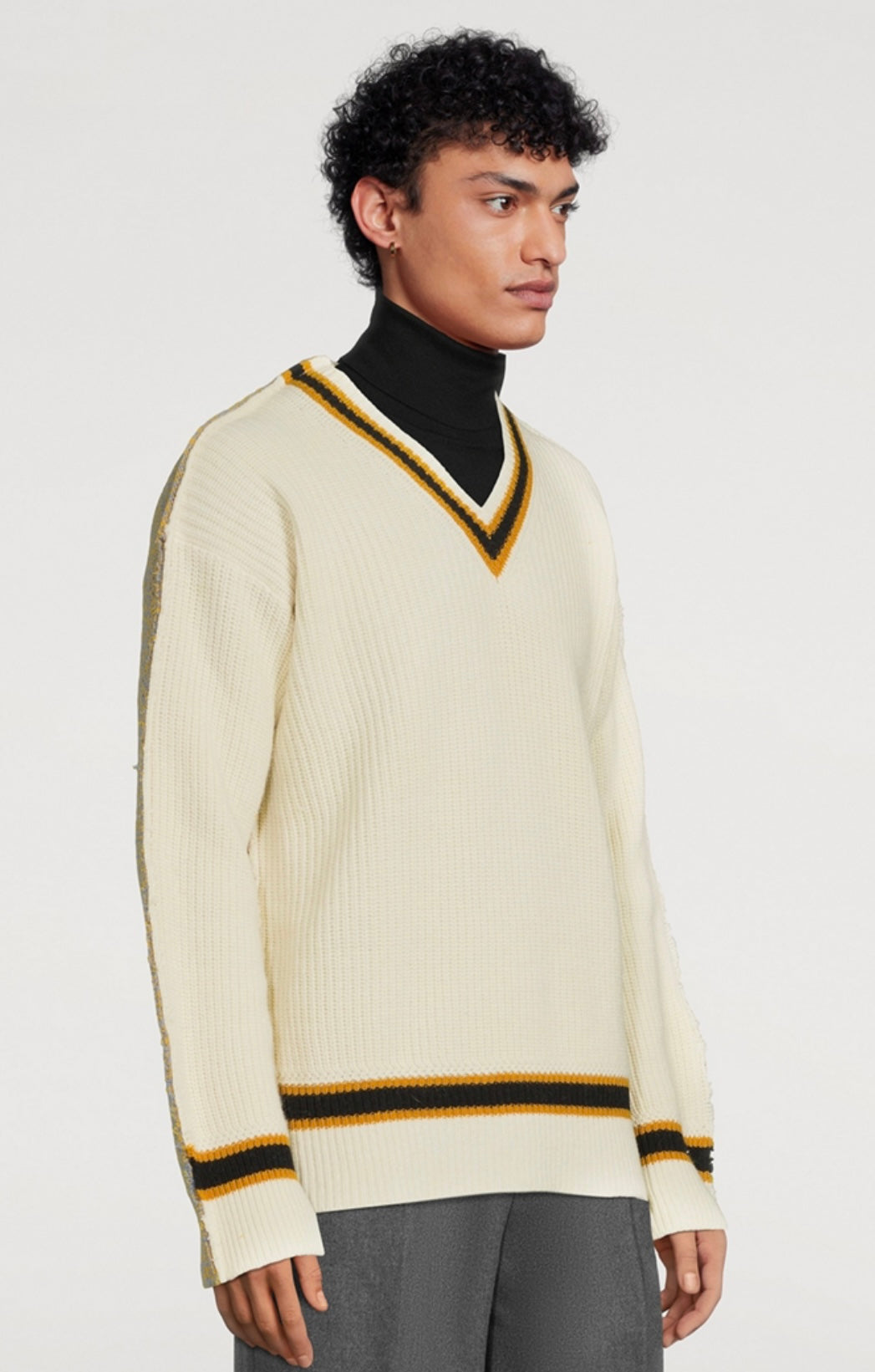 MARNI
Alpaca And Wool V-Neck Sweater