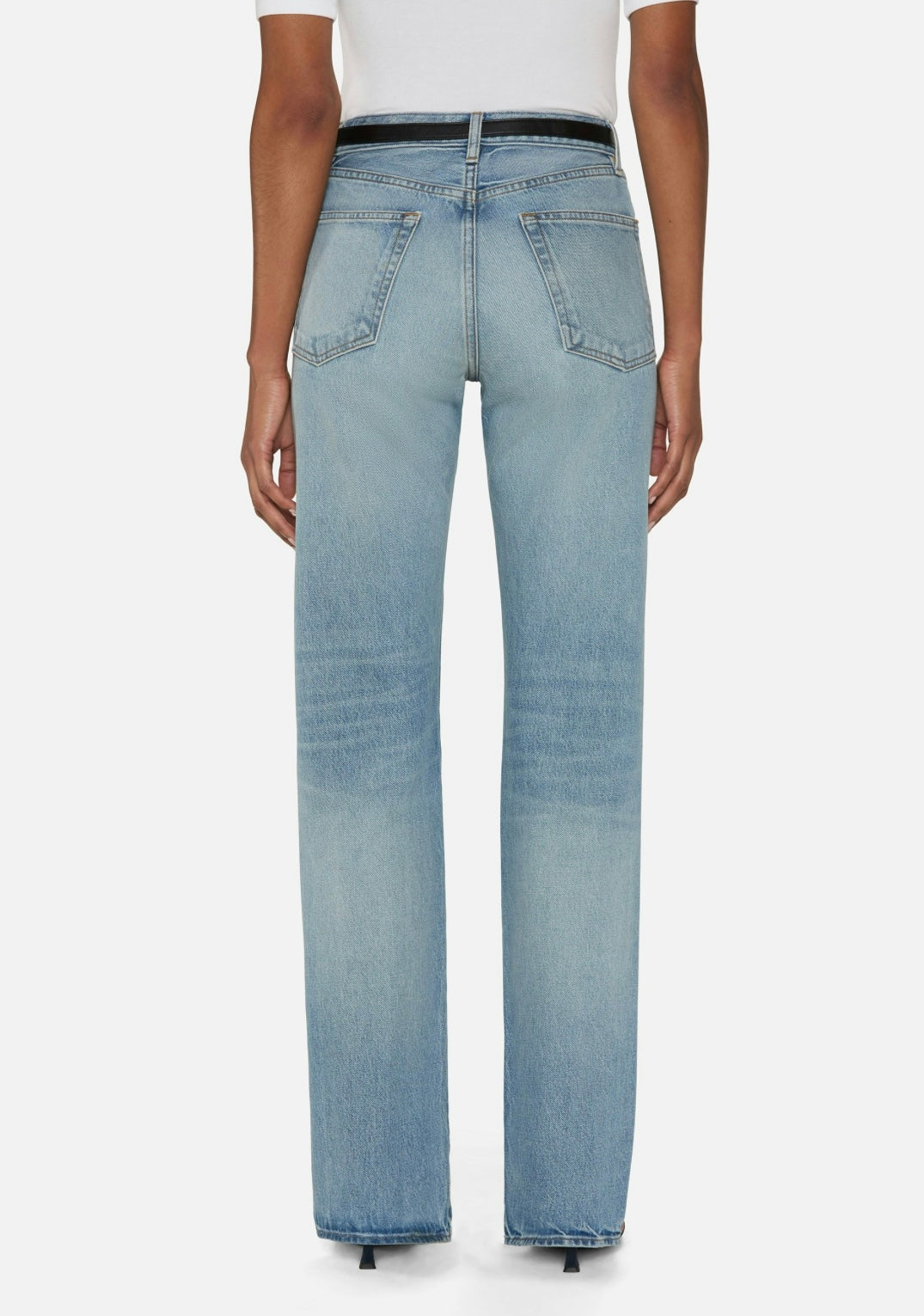 FRAME - The Vertical
in Laurence