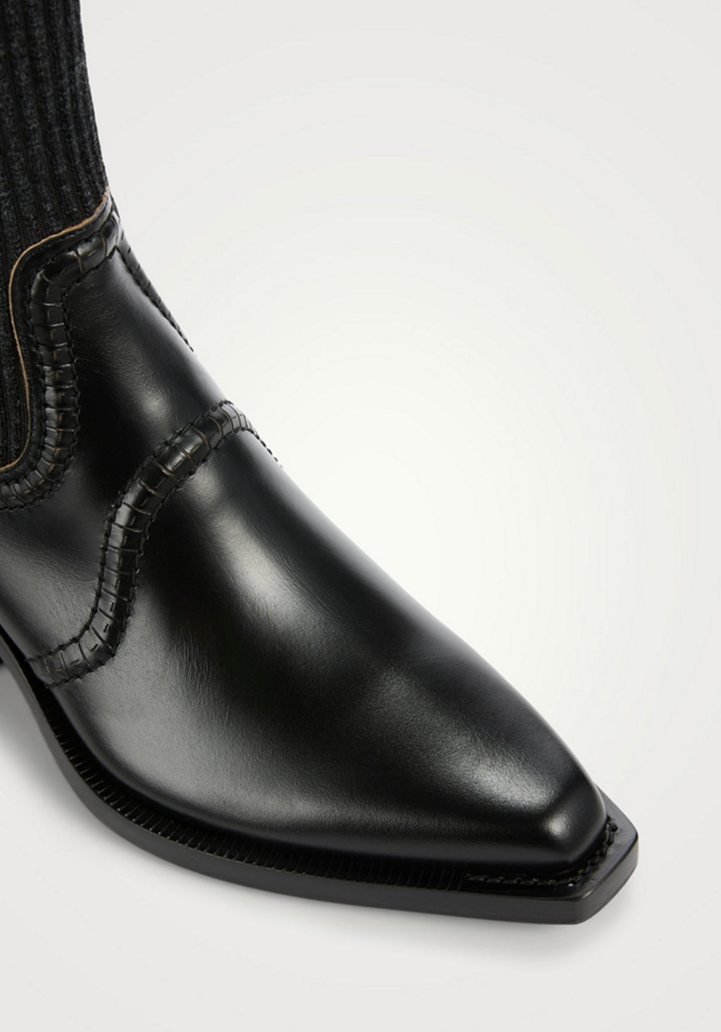 CHLOÉ
Nellie Leather And Knit Ankle Boots