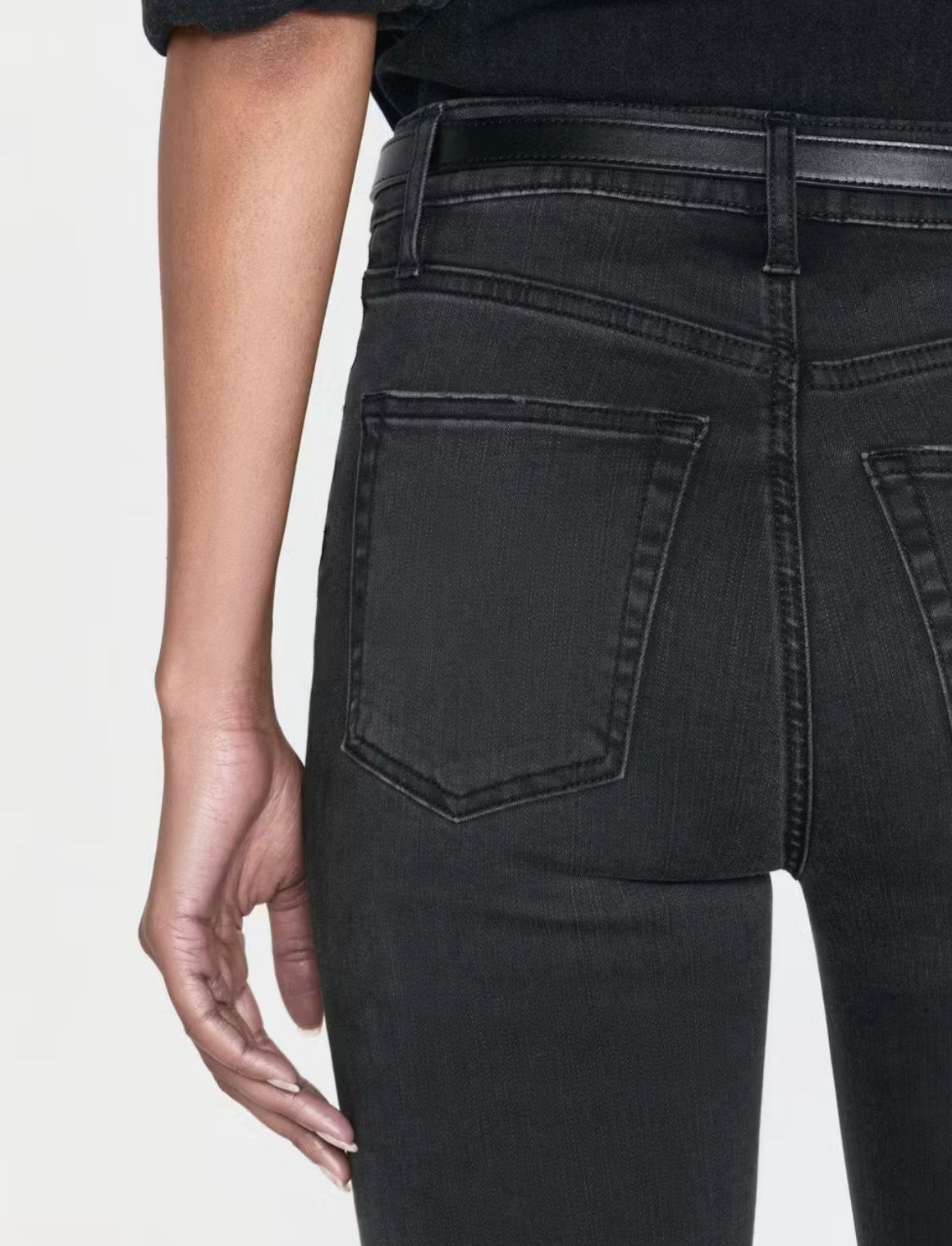 FRAME - Le Sleek Straight
in Kerry