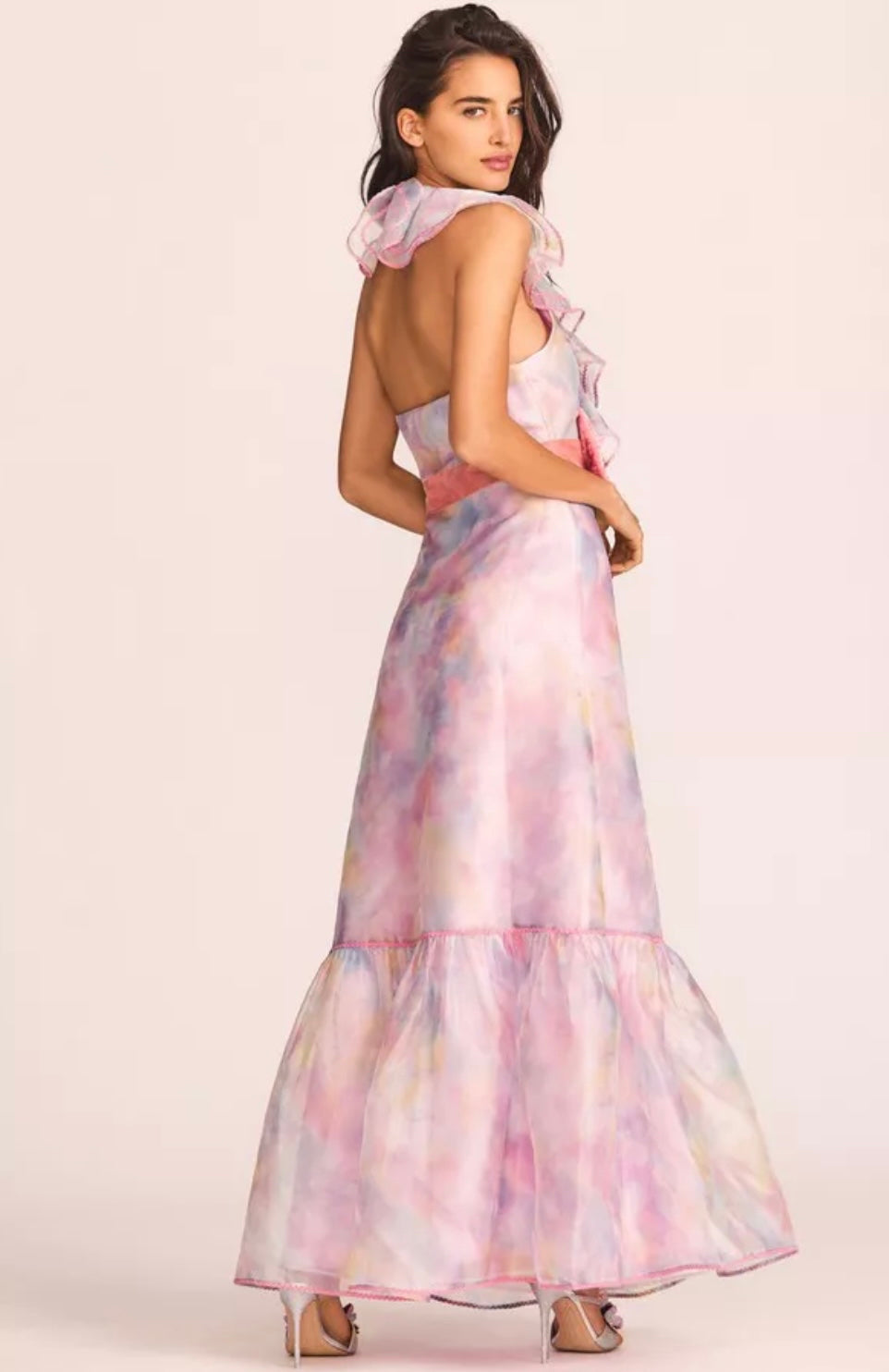 LoveShackFancy - Maris Gown in Fairytale Printed
Color:Fairytale Printed