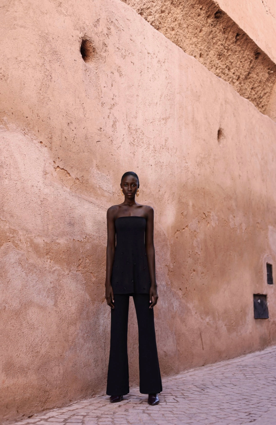 Baobab Suzu Top in Black