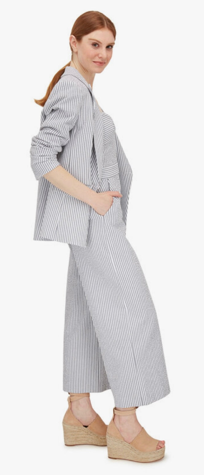 VERONICA BEARD white/blue stripe blazer