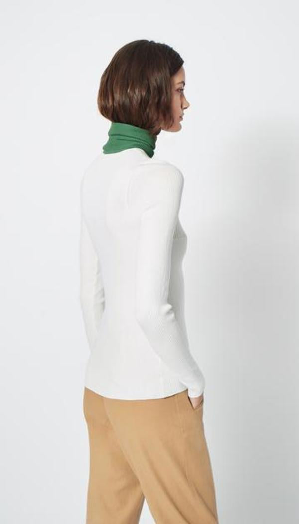 Smythe White Ribbed Turtlenck with Green Neck Collar