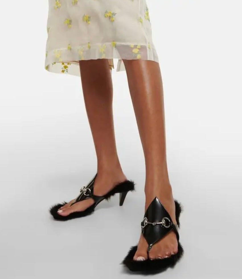 Gucci -
Women's Black Horsebit Thong Sandals