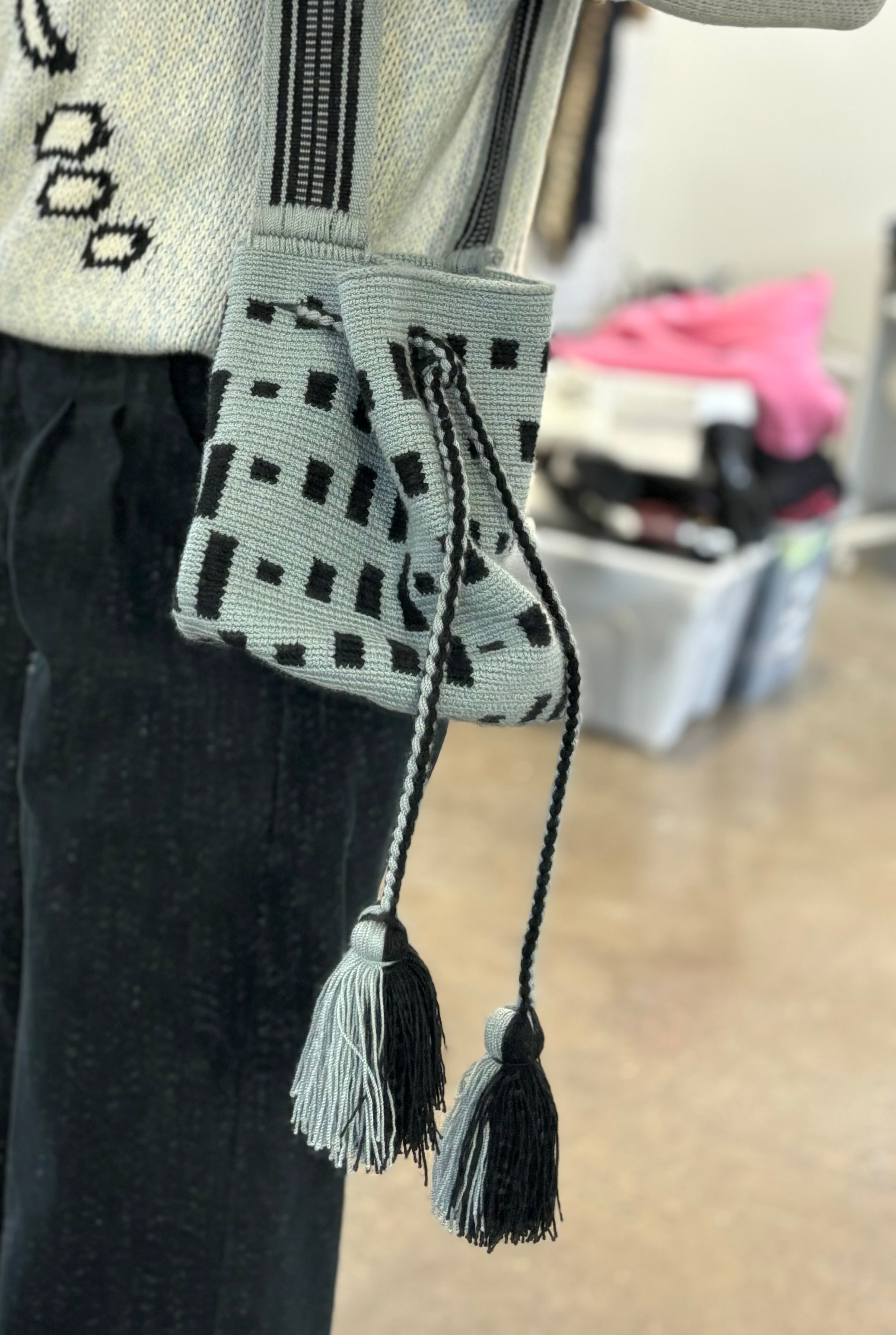 Knit Drawstring Bag (No Brand)