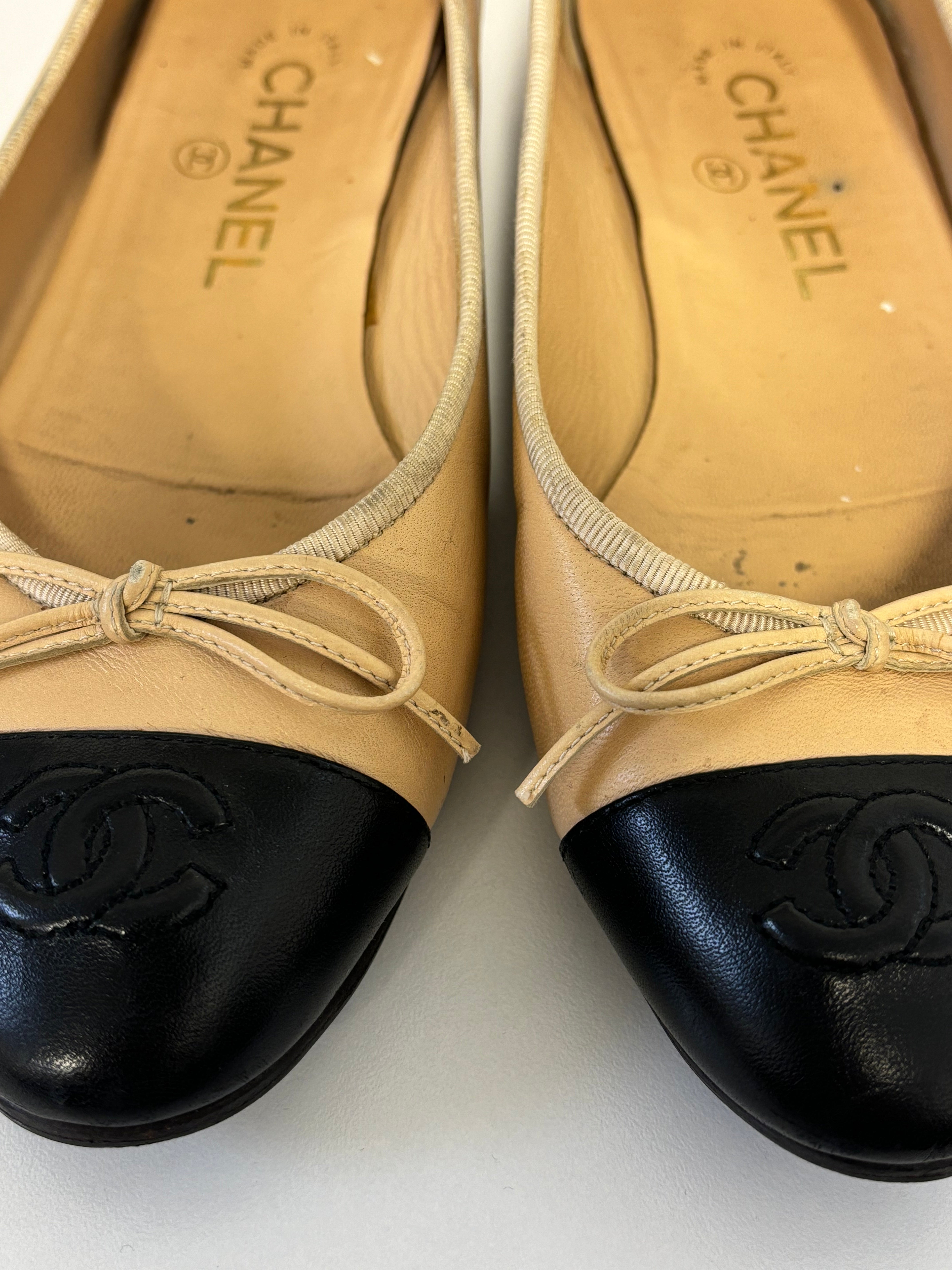 PRE-LOVED CHANEL classic ballet flats
