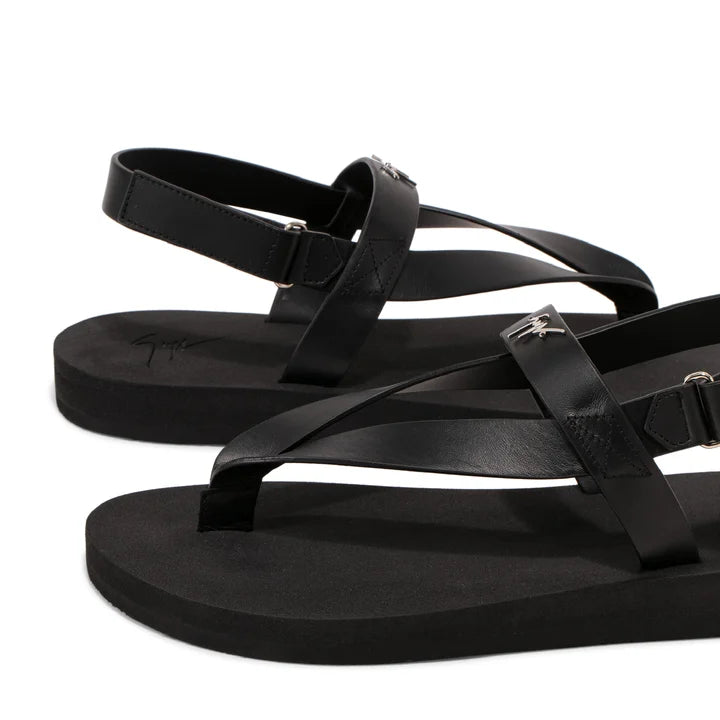 GUISEPPE ZANOTTI black flip flot hydra sandals