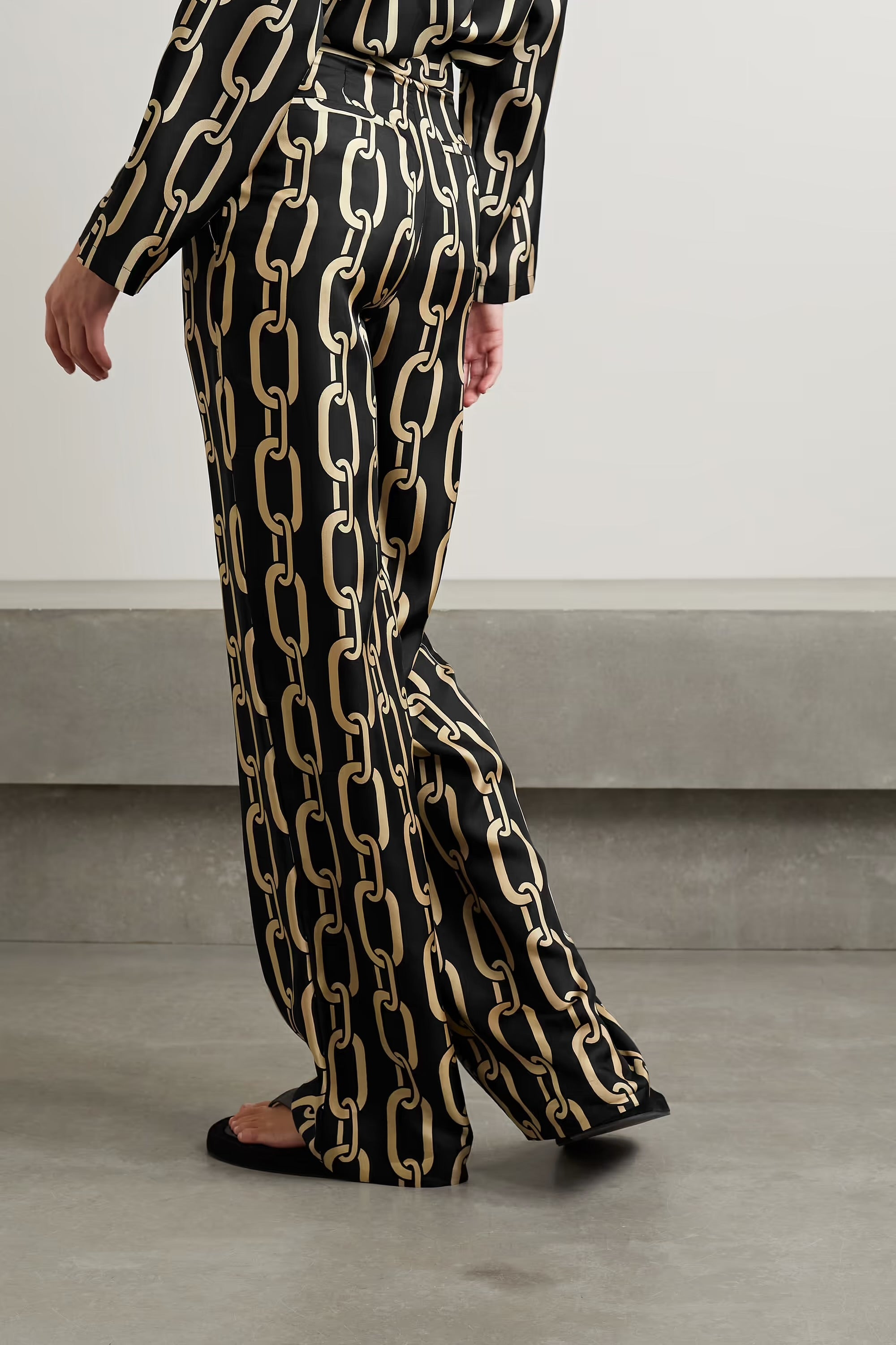 Nili Lotan Printed Silk Pant