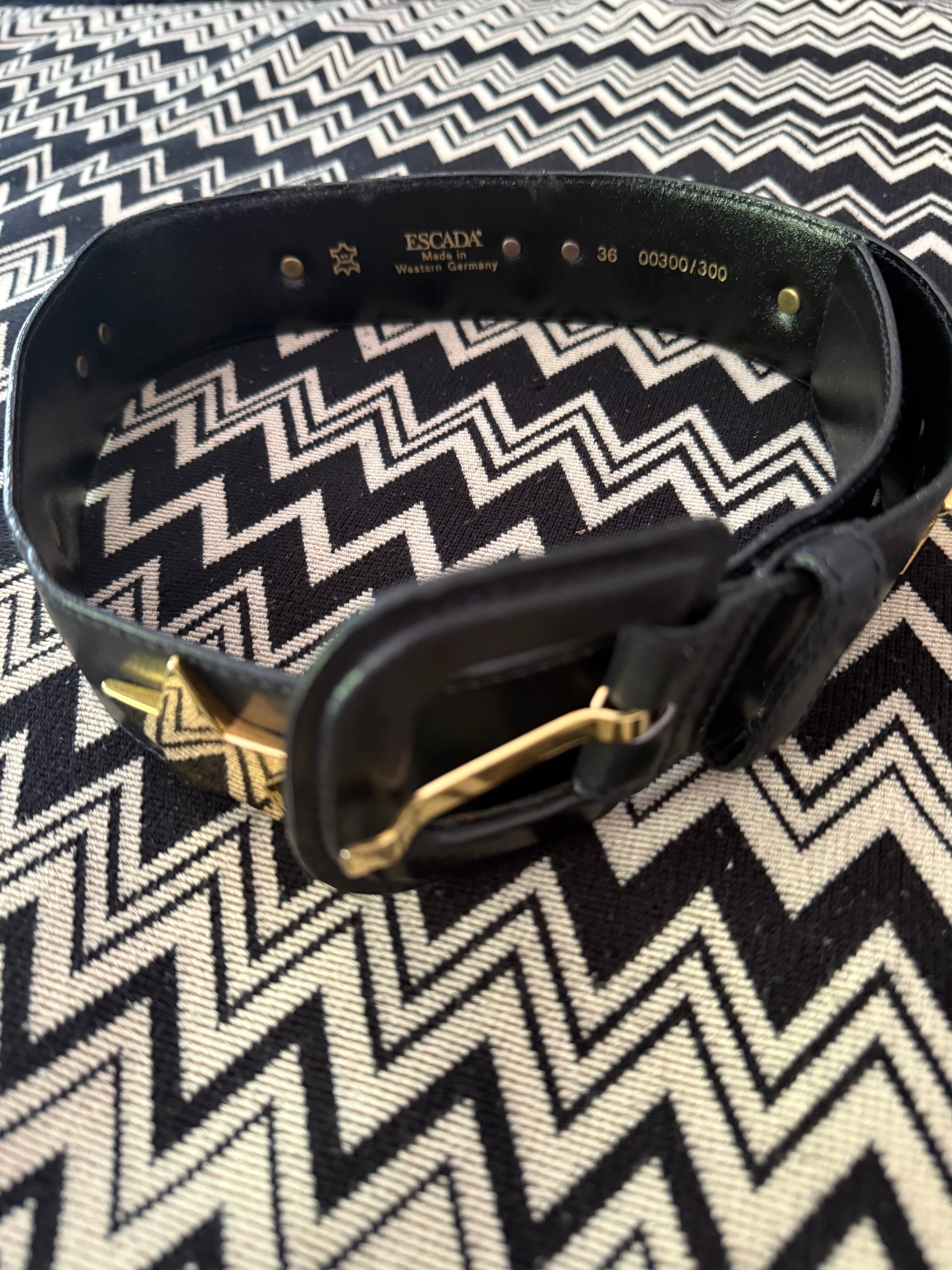 ESCADA, Vintage Leather Star Belt, 36