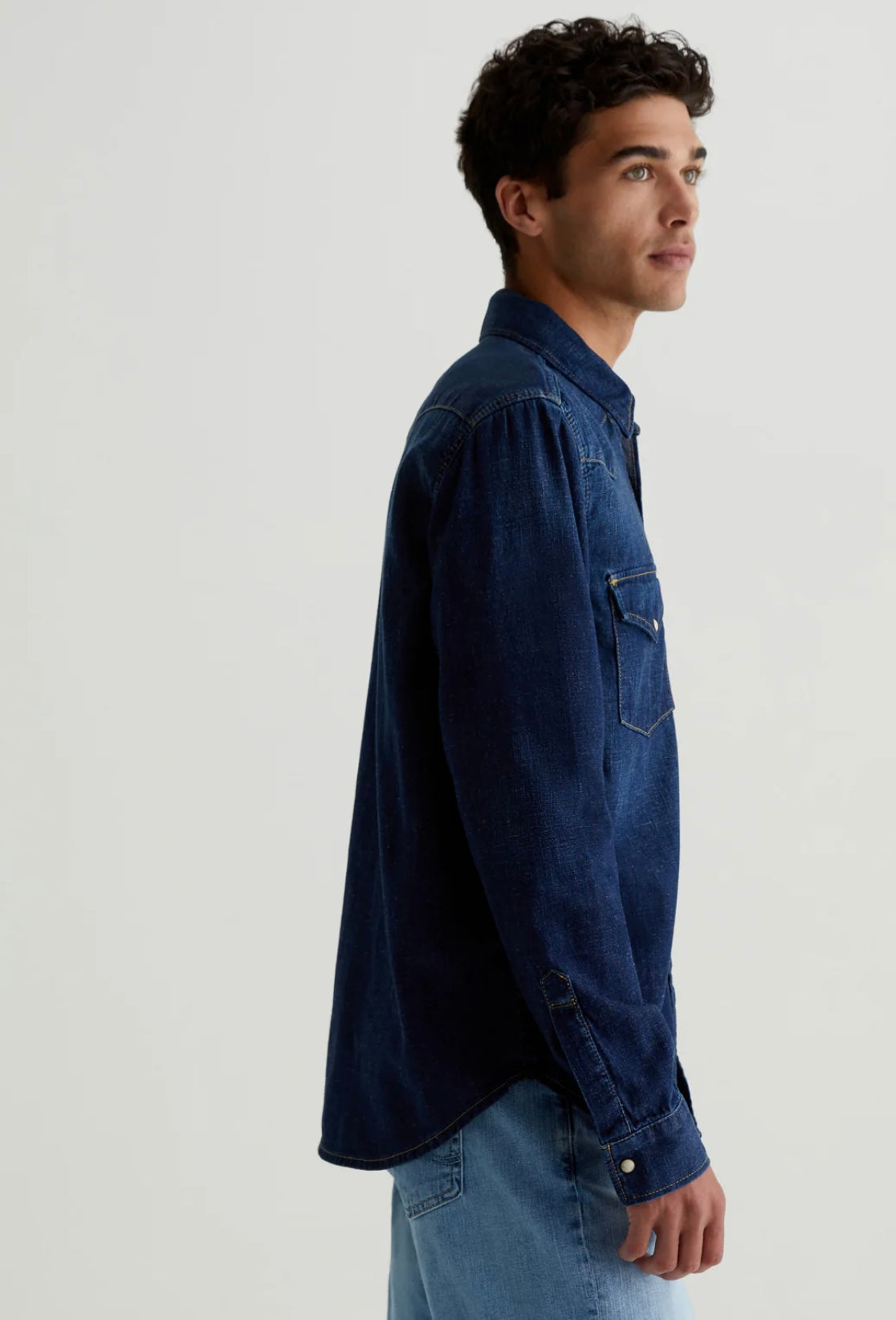 AG JEANS - Aiden Western Shirt
CLASSIC DENIM SHIRT