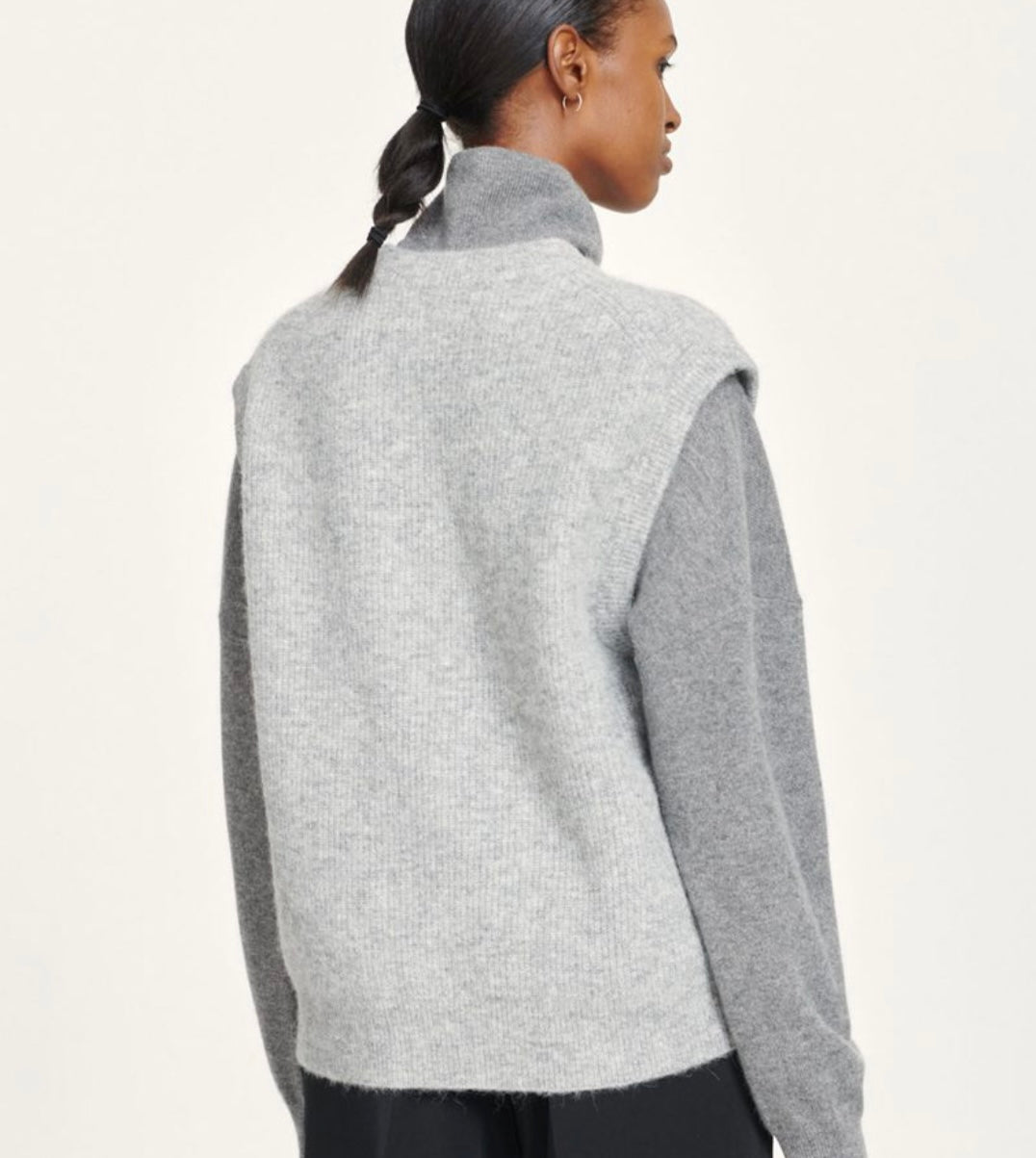 SAMSOE SAMSOE NOR VEST IN GREY MELANGE