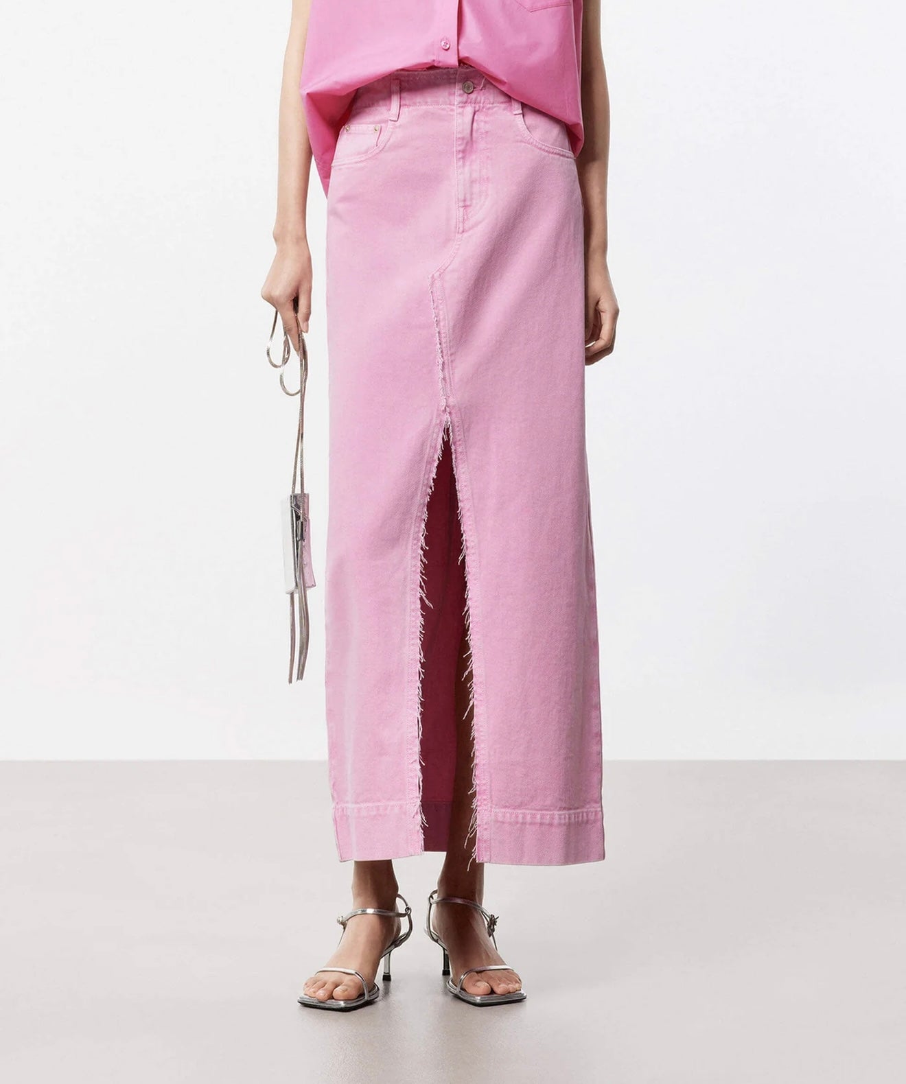 MO&Co - FRONT SLIT PINK SKIRT