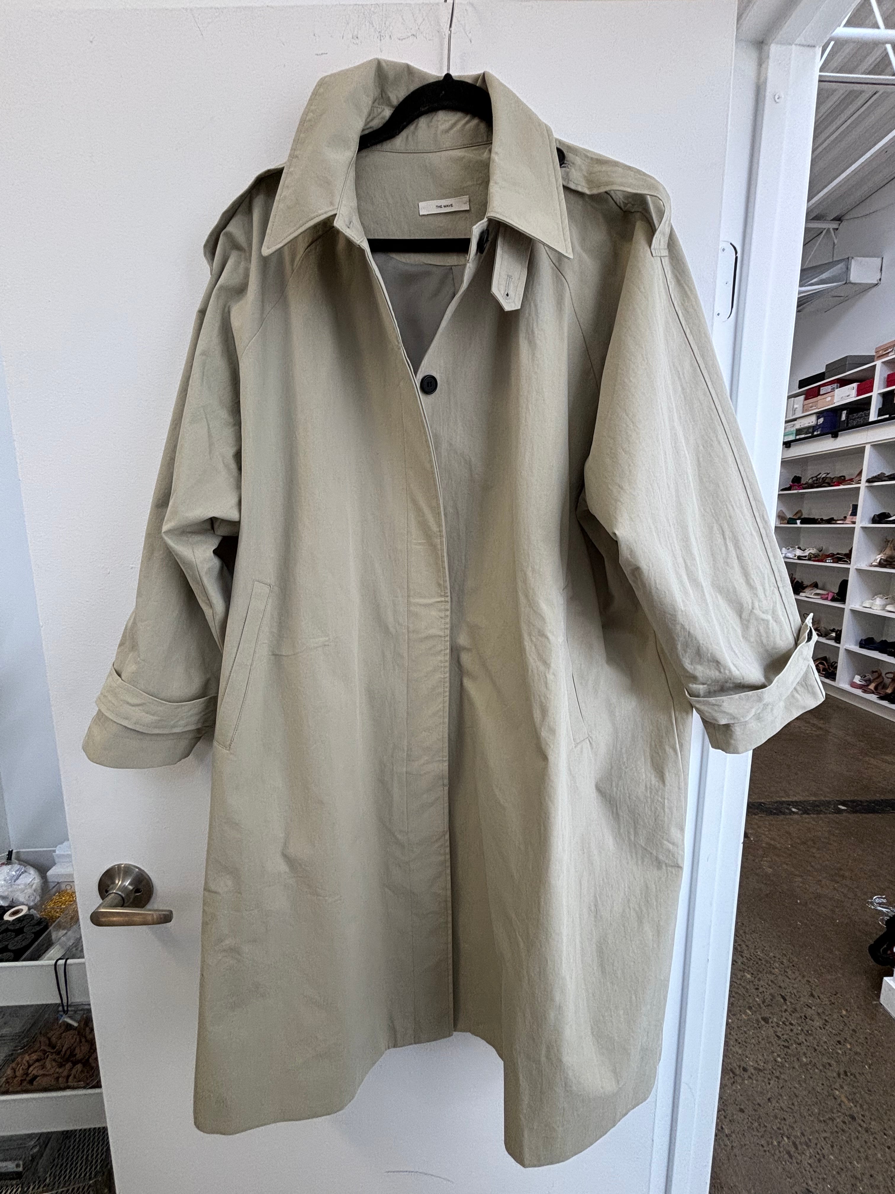 THE WAVE light green trench coat