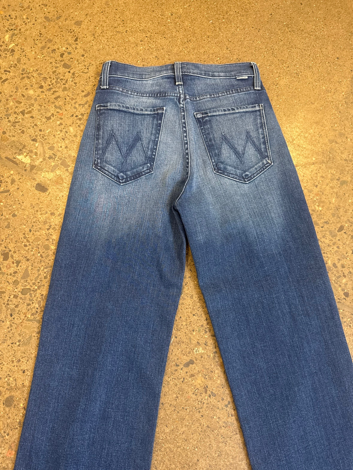 Mother Denim The Rambler in Dark Blue Wash