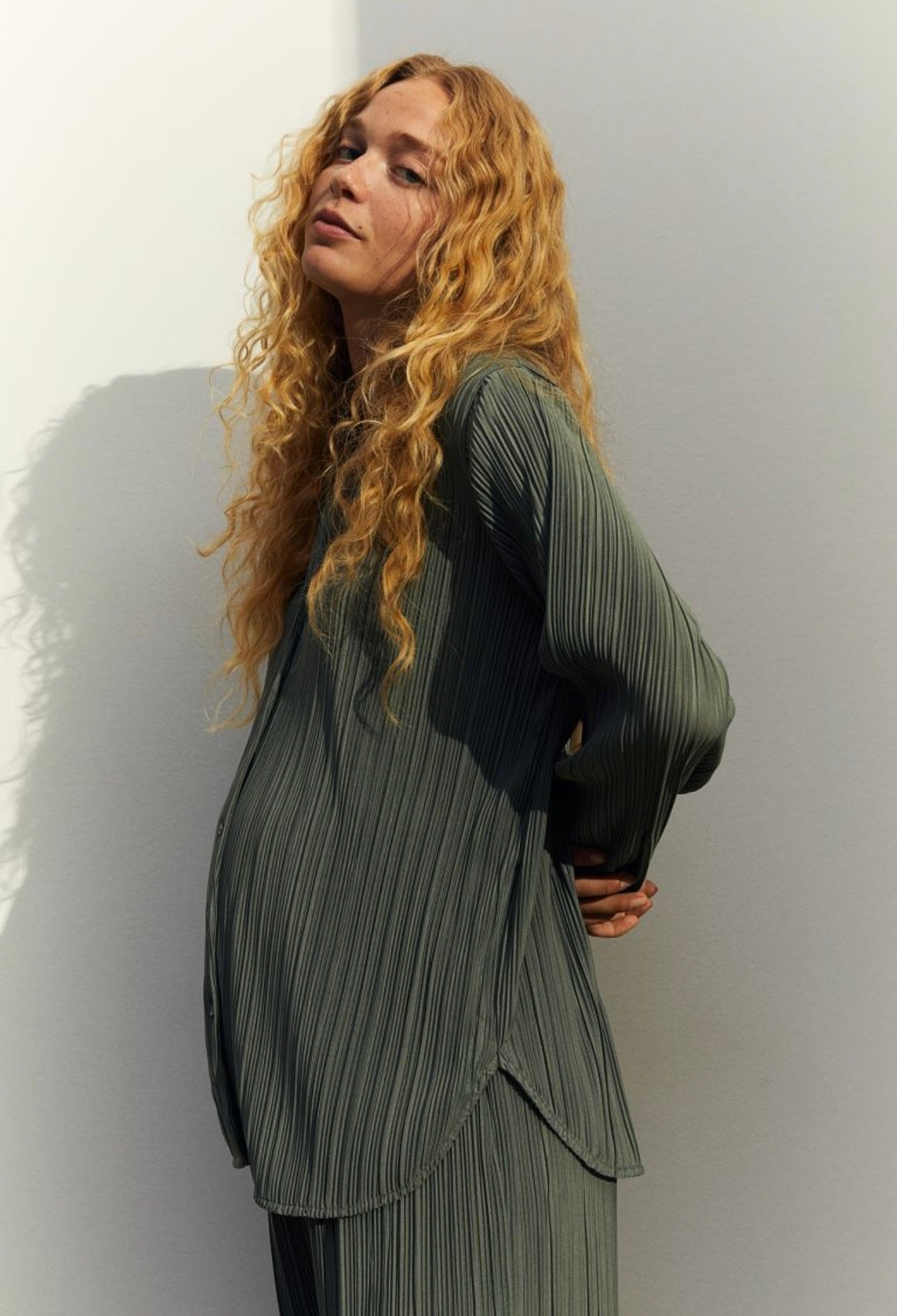 H&M - Maternity 2-Piece Pleated Set